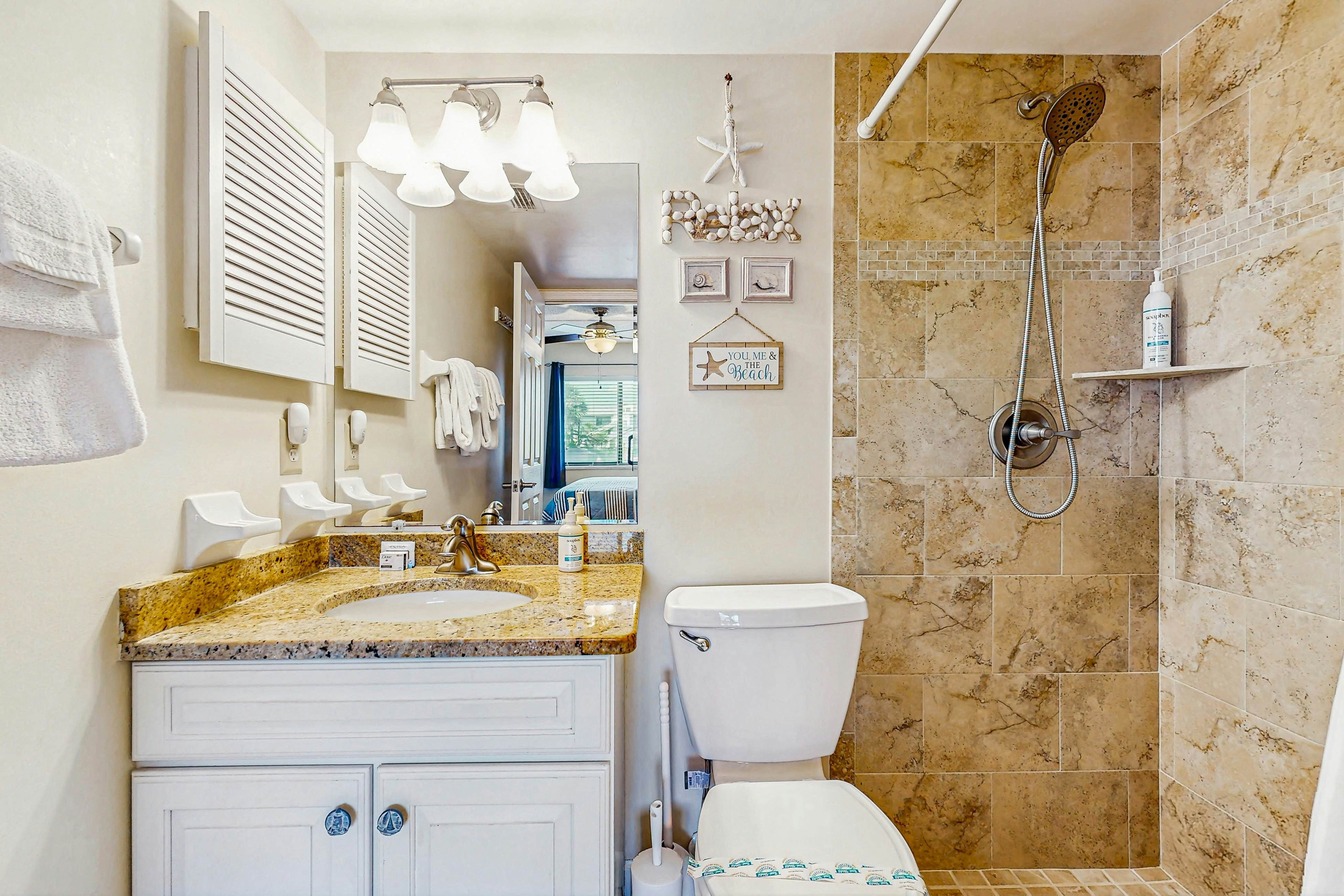 St Aug Ocean and Racquet 3114