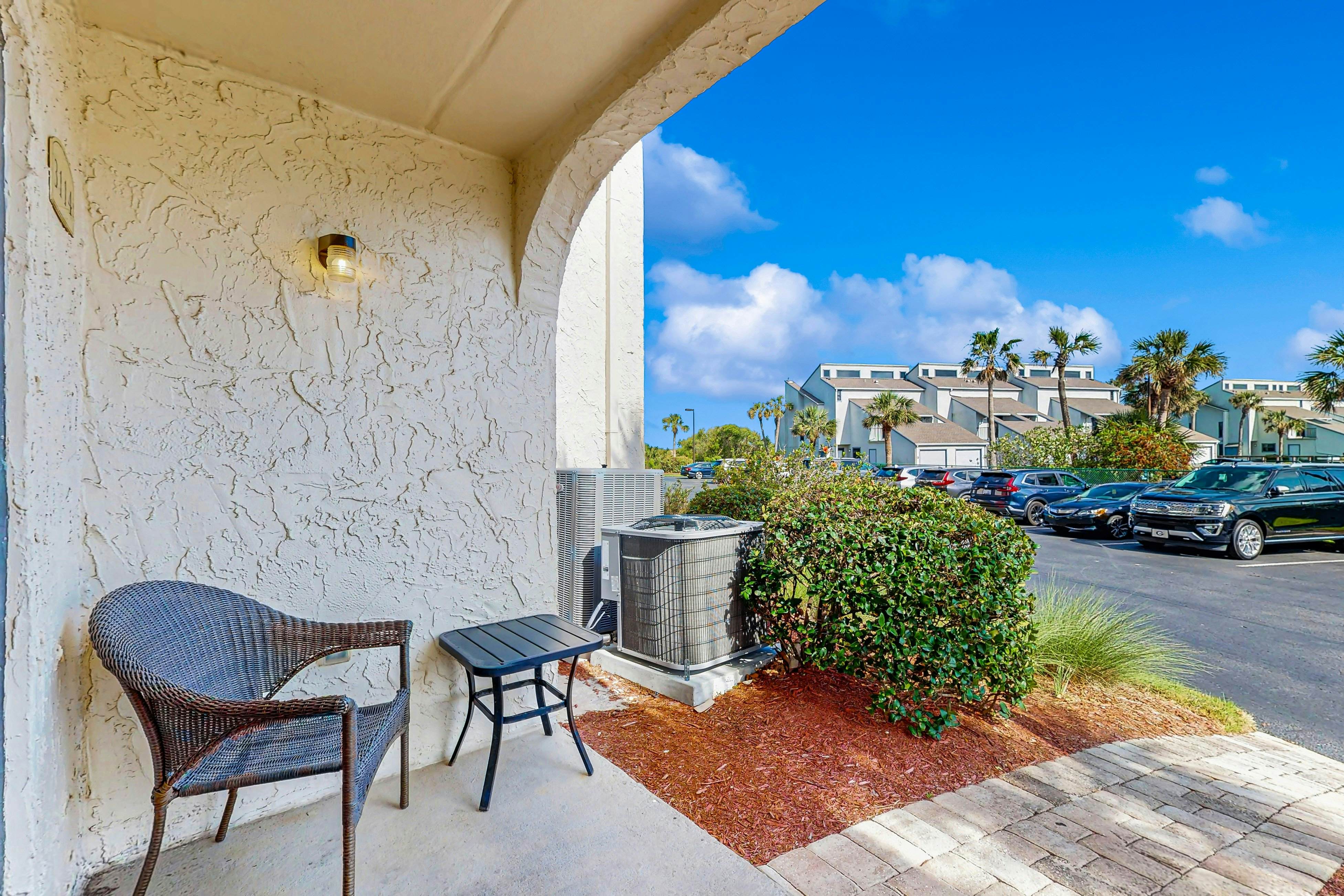 St Aug Ocean and Racquet 3114