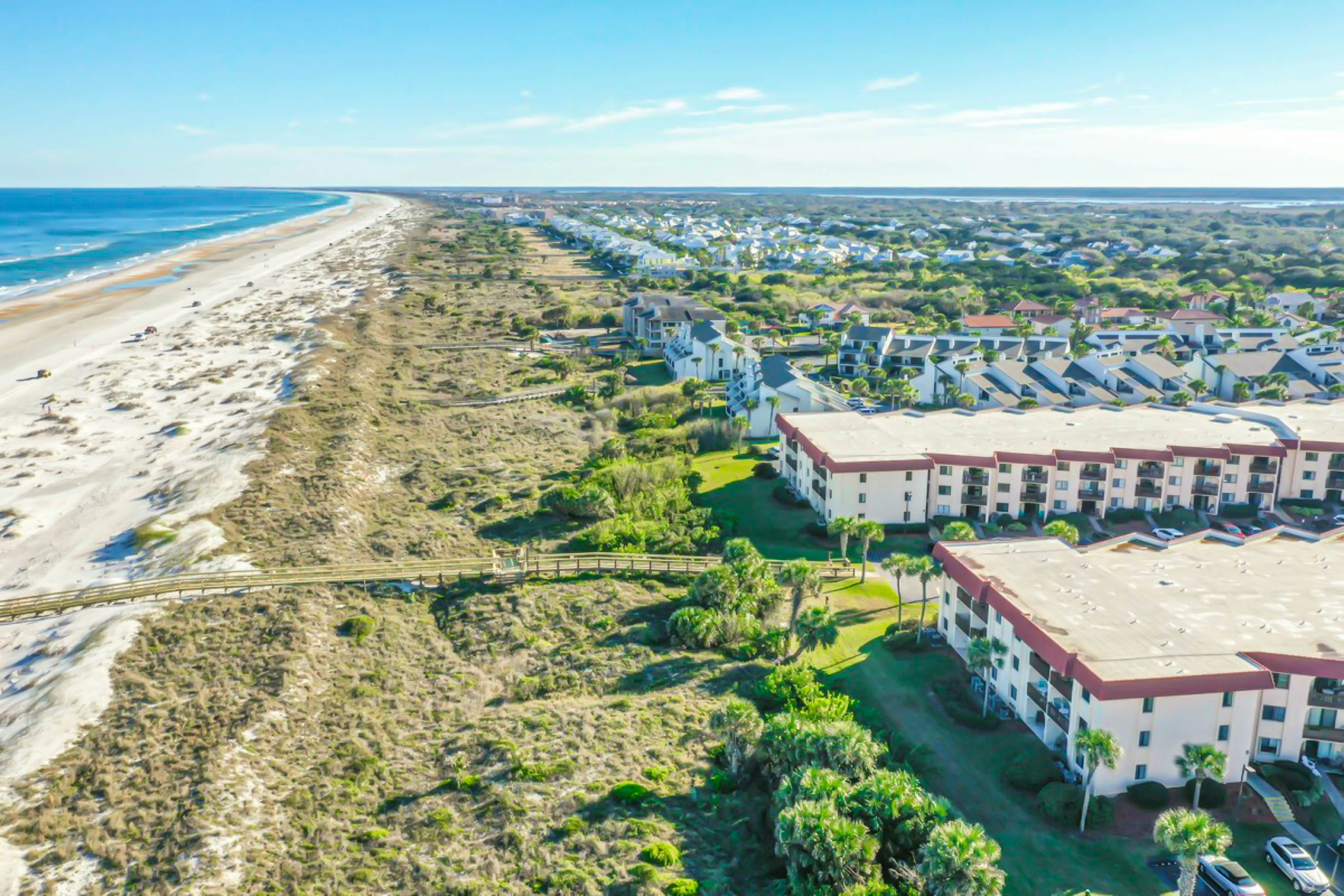 St Aug Ocean and Racquet 3114