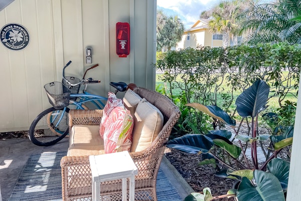 Colorful condo w/shared pool, free WiFi, central A/C - blocks from the beach