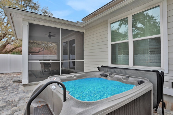 New dog-friendly home near Vilano Beach with private hot tub, grill, W/D, & AC