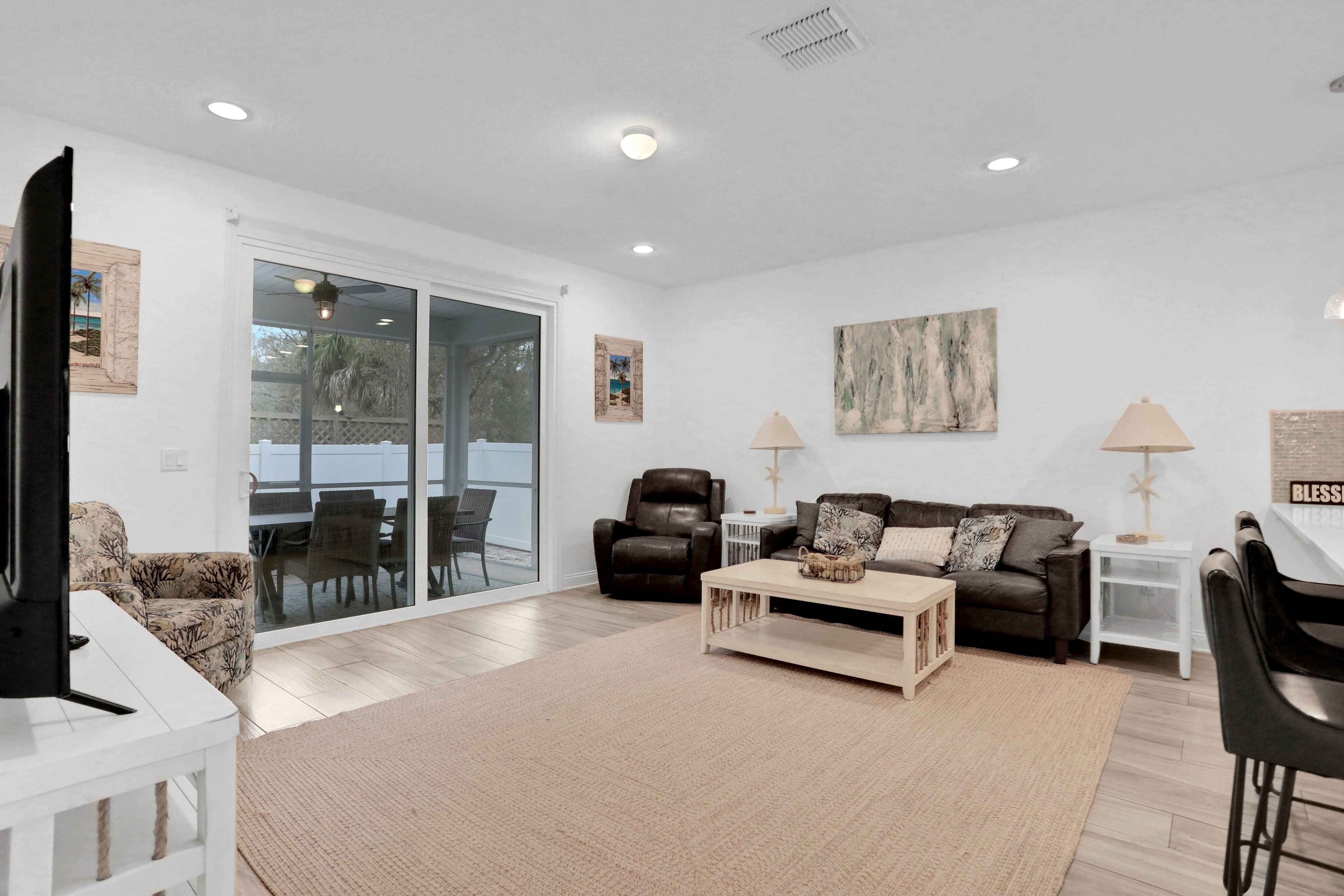 New dog-friendly home near Vilano Beach with private hot tub, grill, W/D, & AC