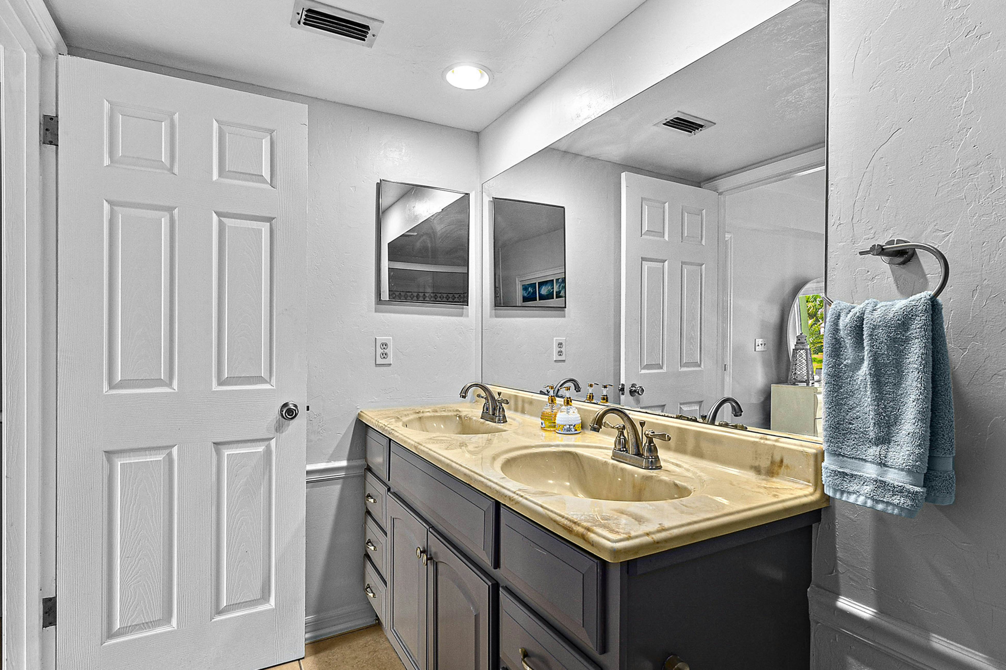 Colony Reef Club II 17A