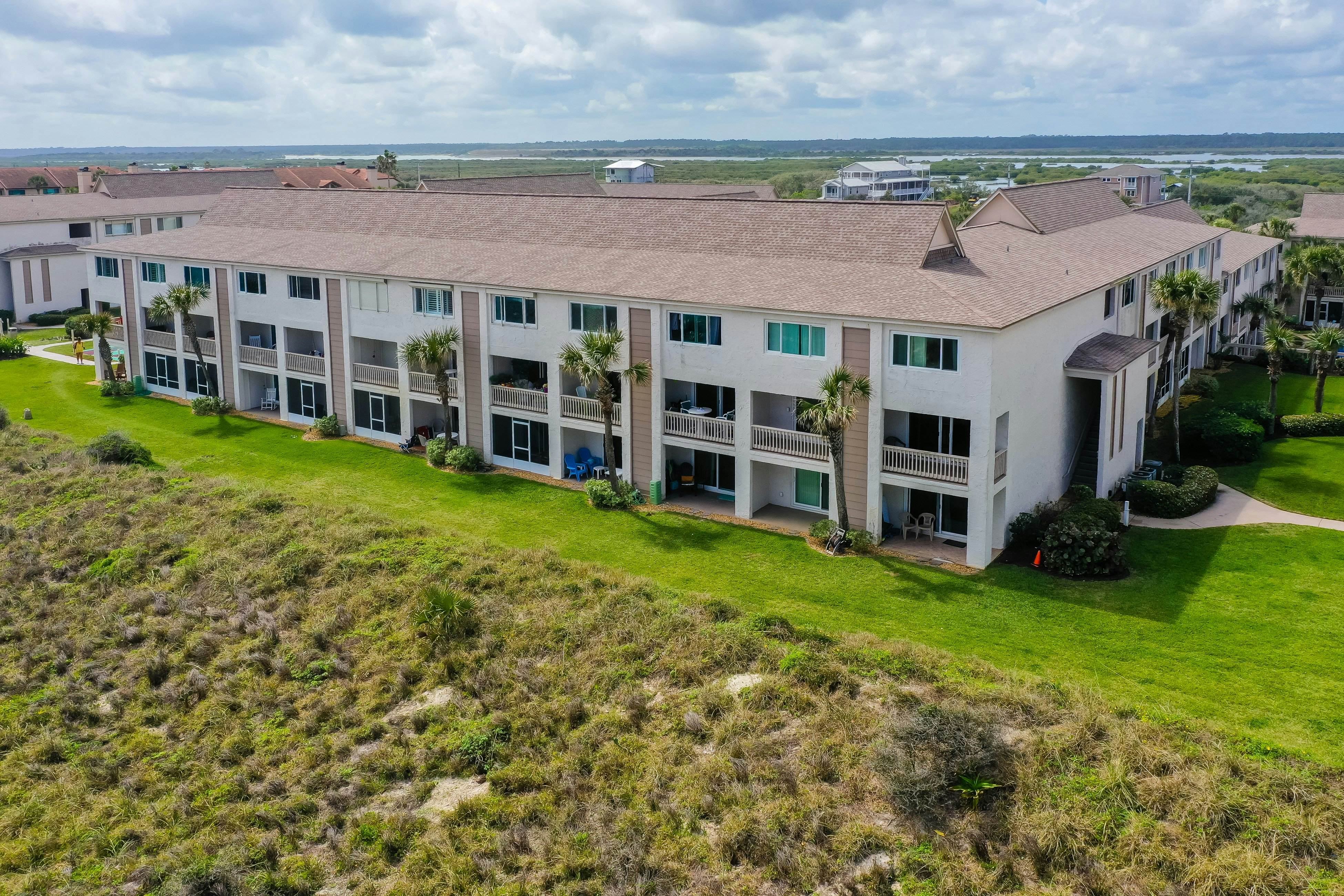 Four Winds Oceanfront Condo