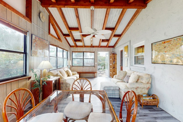 Spacious Seaside Cottage w/ Sunroom – 1-Minute Walk to Vilano Beach