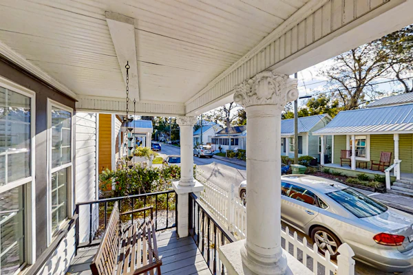 Pet -Friendly Home Walking Distance to Down St Augustine