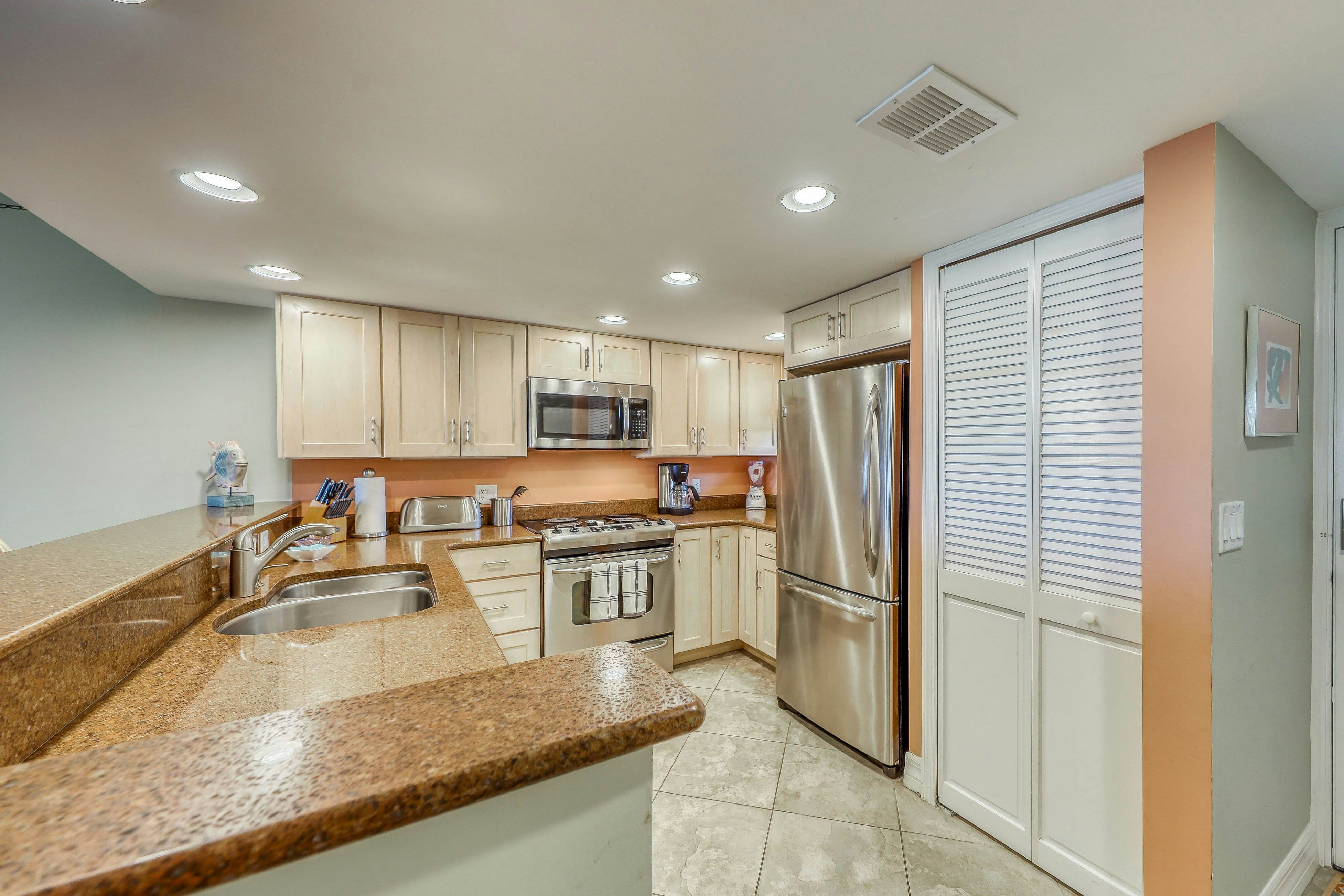 Crescent Sandpiper 116 Island Life