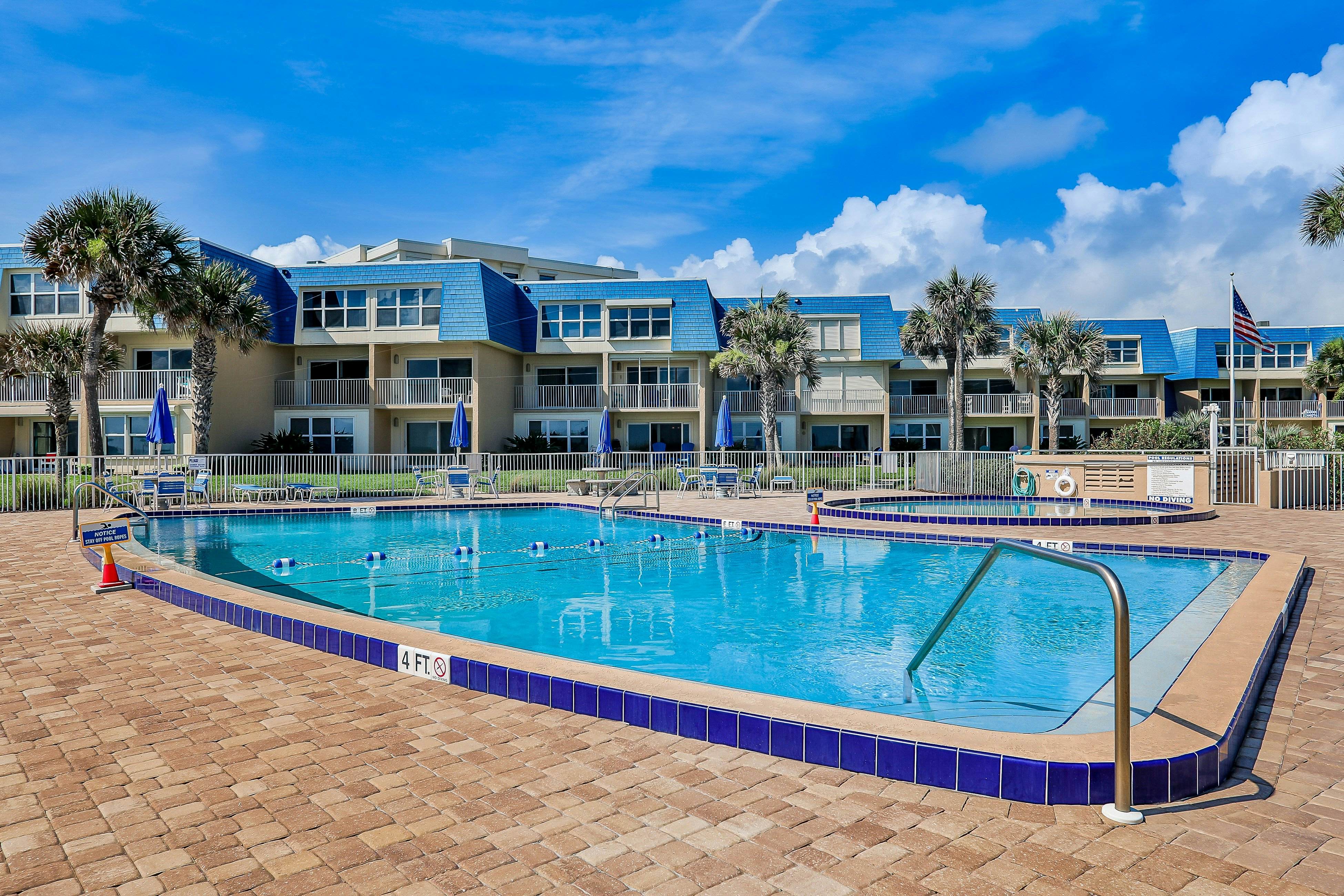 Crescent Sandpiper 116 Island Life