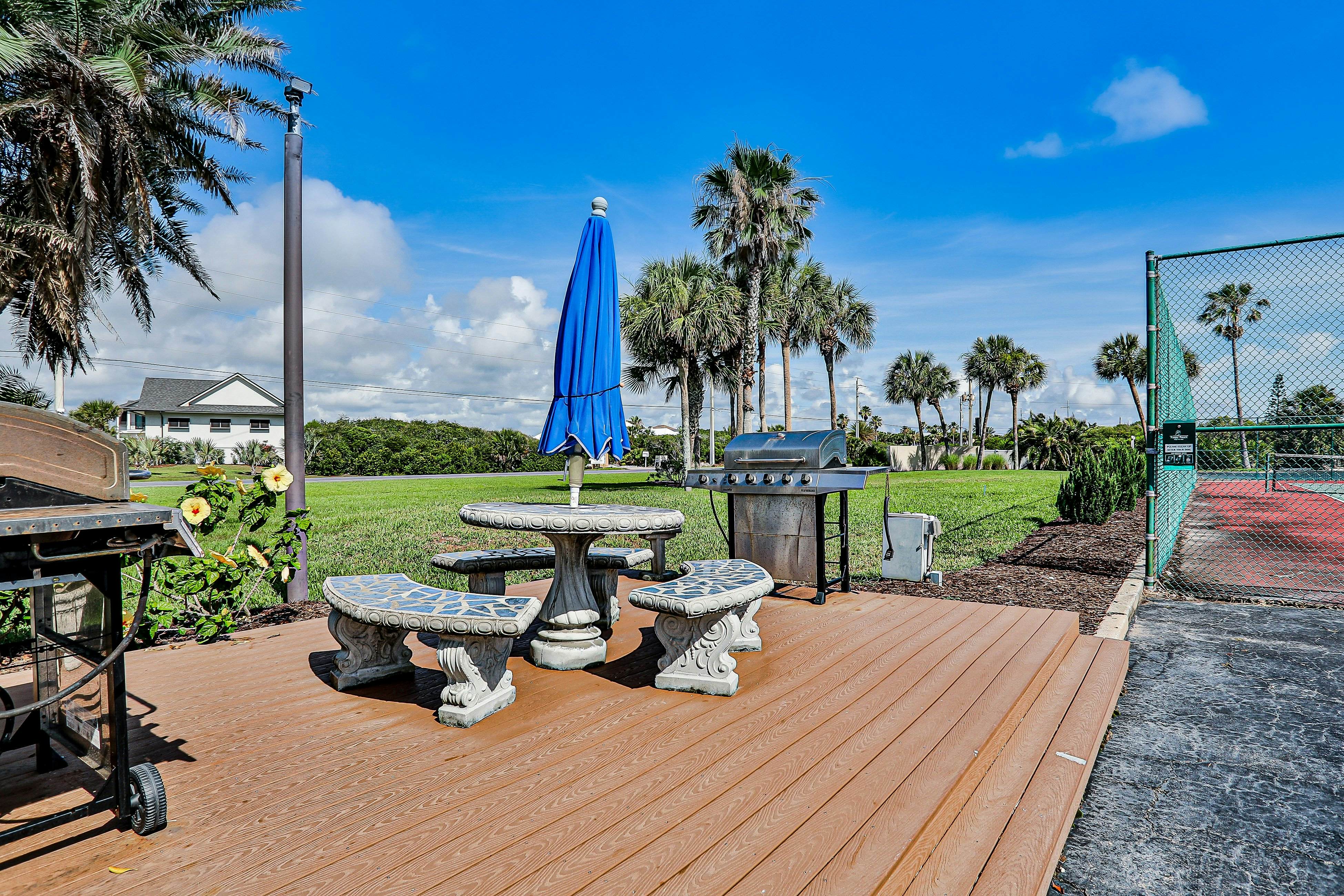 Crescent Sandpiper 116 Island Life