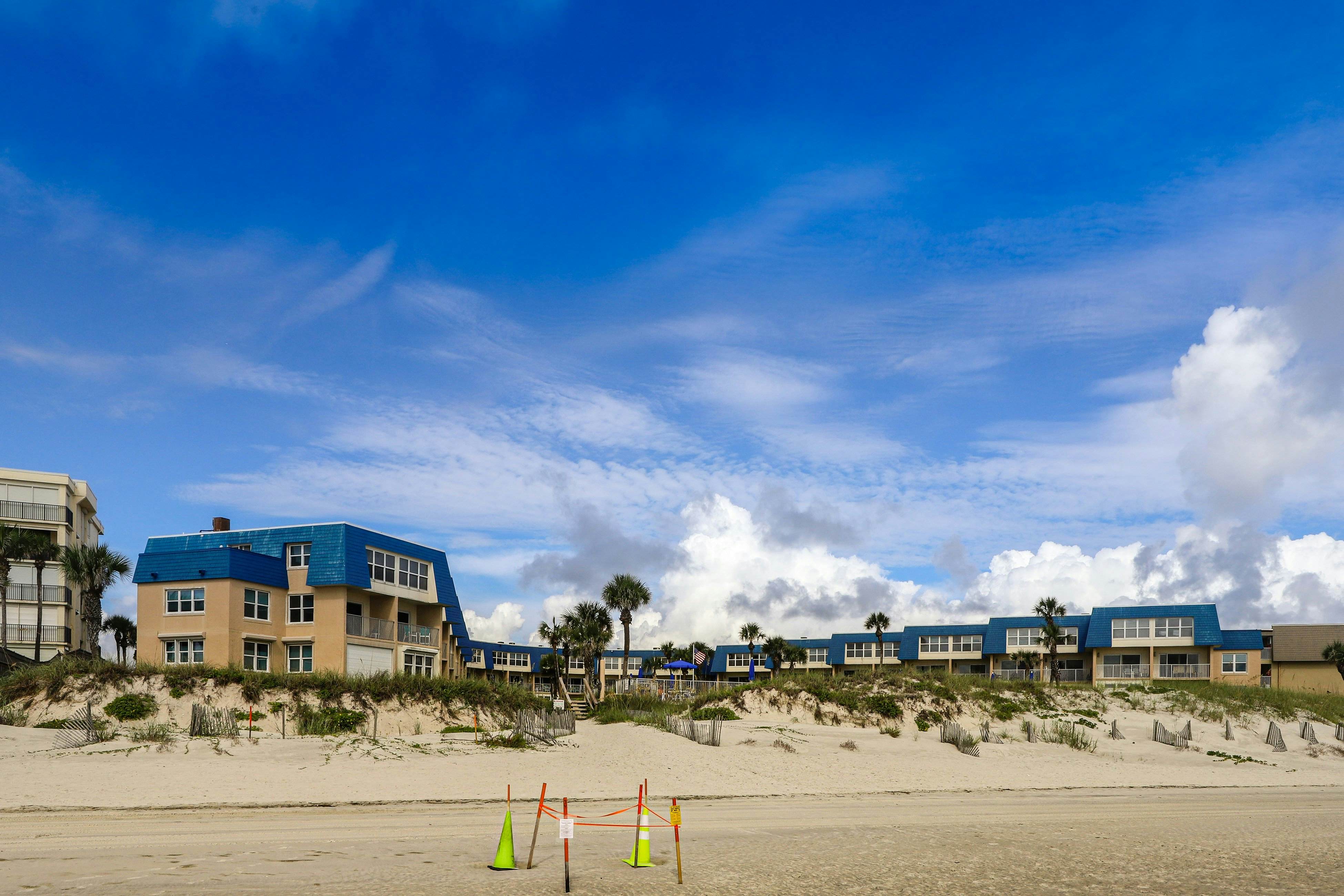 Crescent Sandpiper 116 Island Life