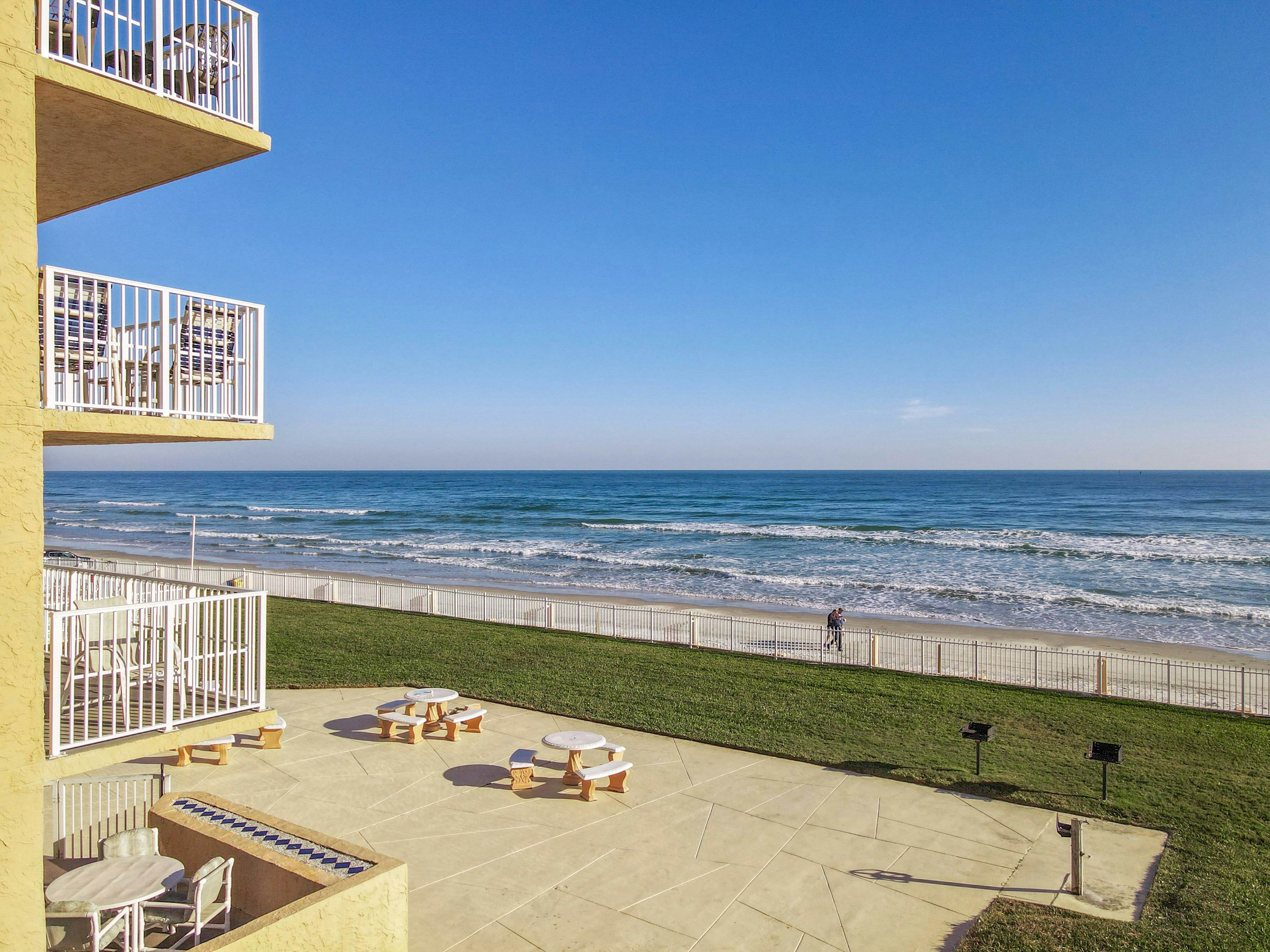 Oceania Beach Club 106