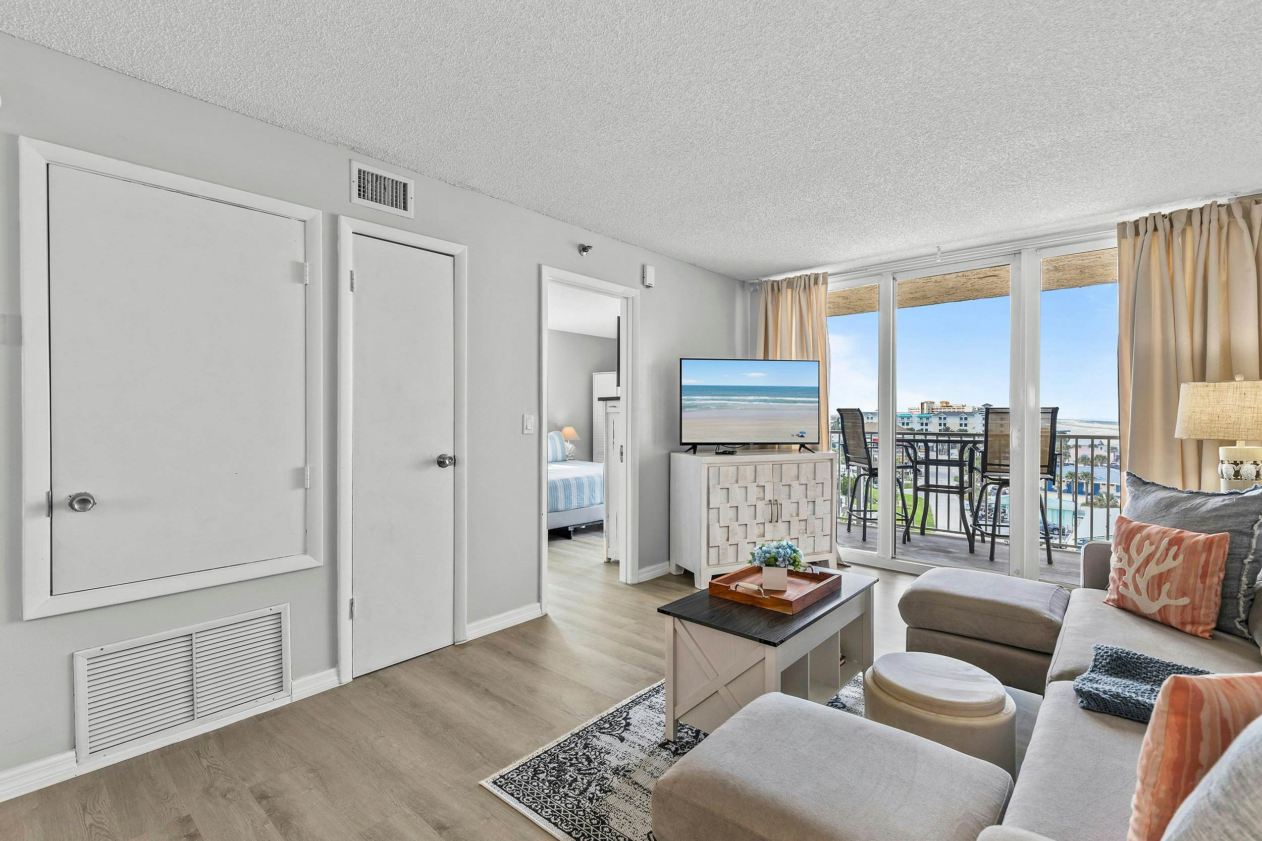 Oceania Beach Club 609