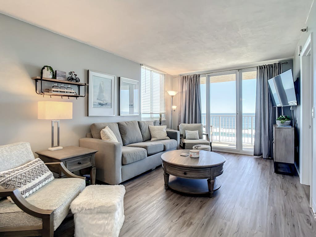 Oceanfront Family Beach Escape - Pool, Beach, & Amazing Views