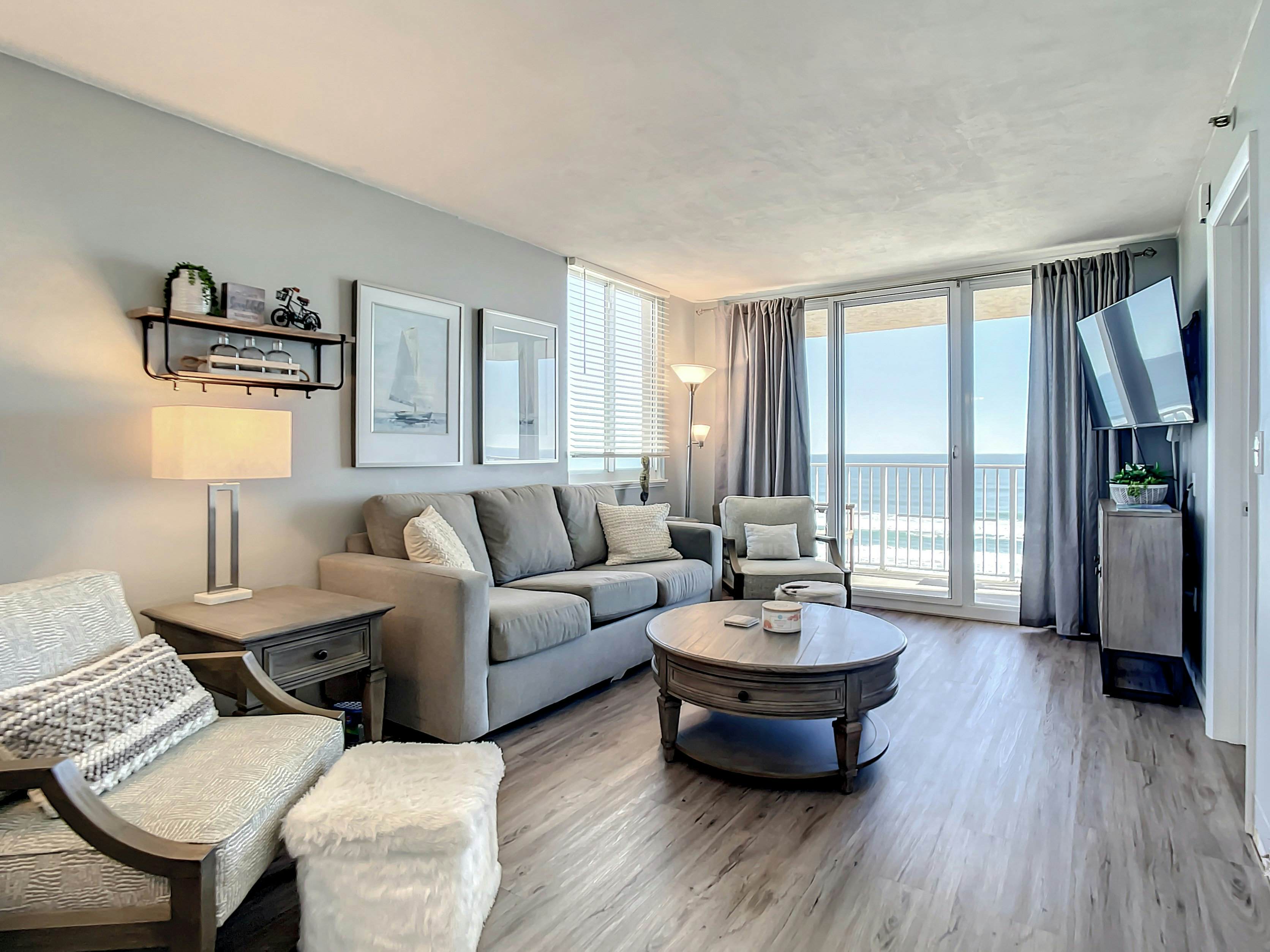 Oceania Beach Club 706