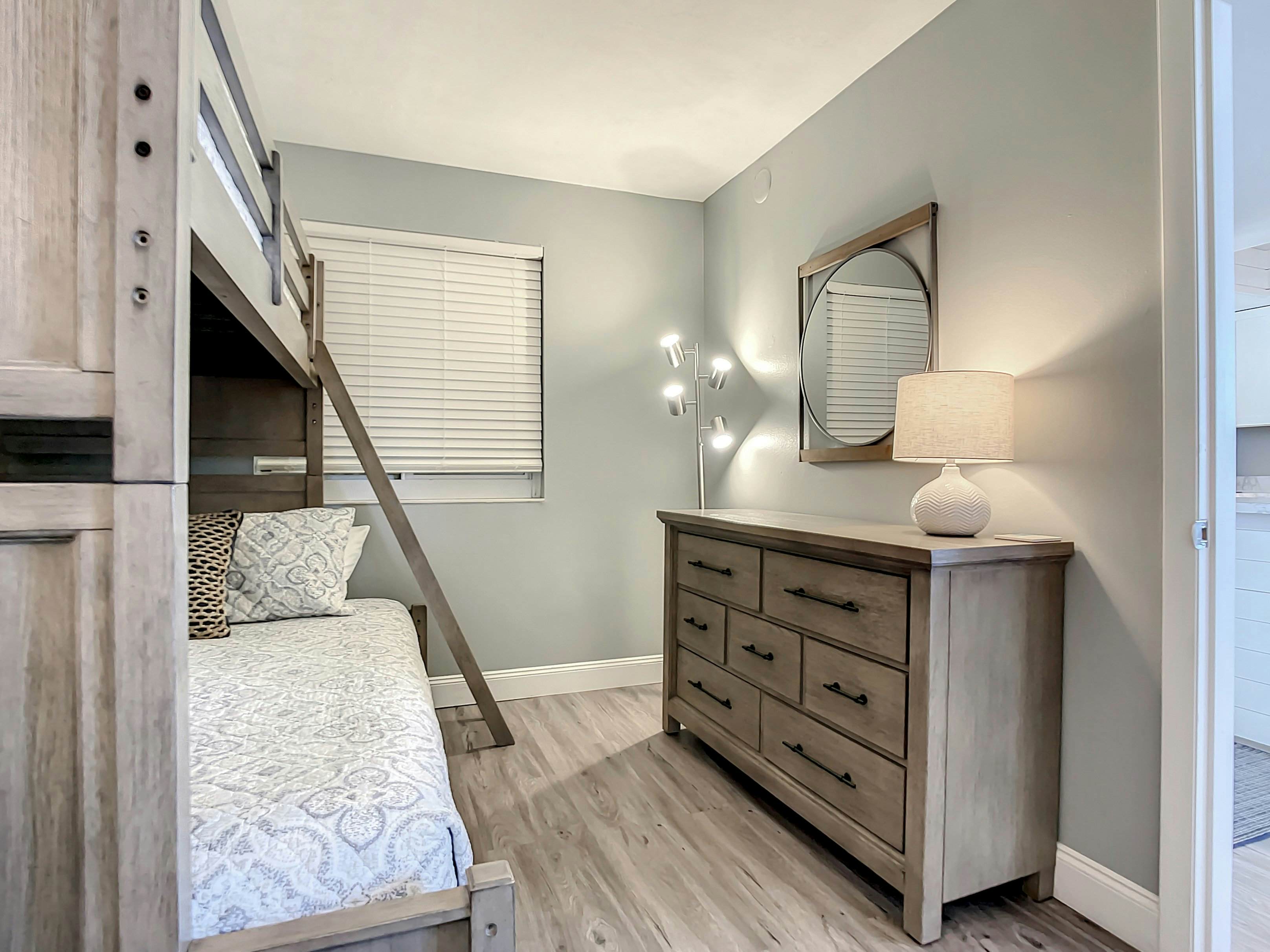 Oceania Beach Club 706