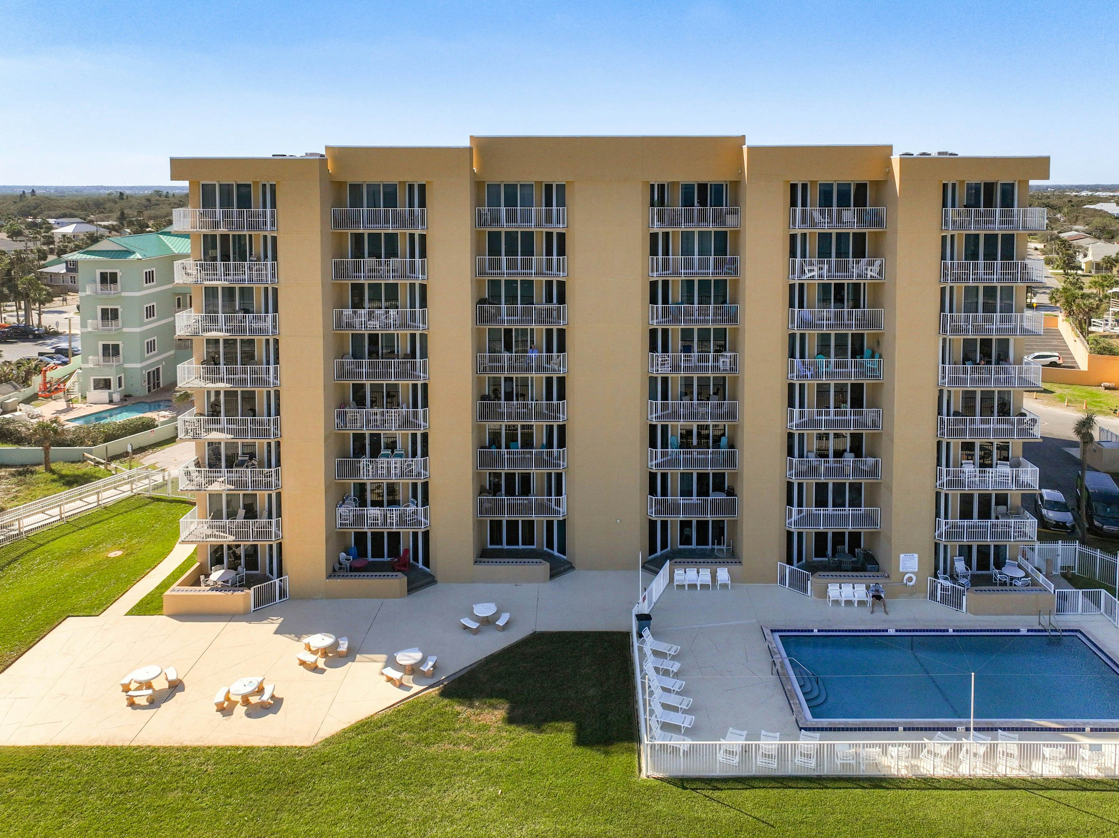 Oceania Beach Club 805