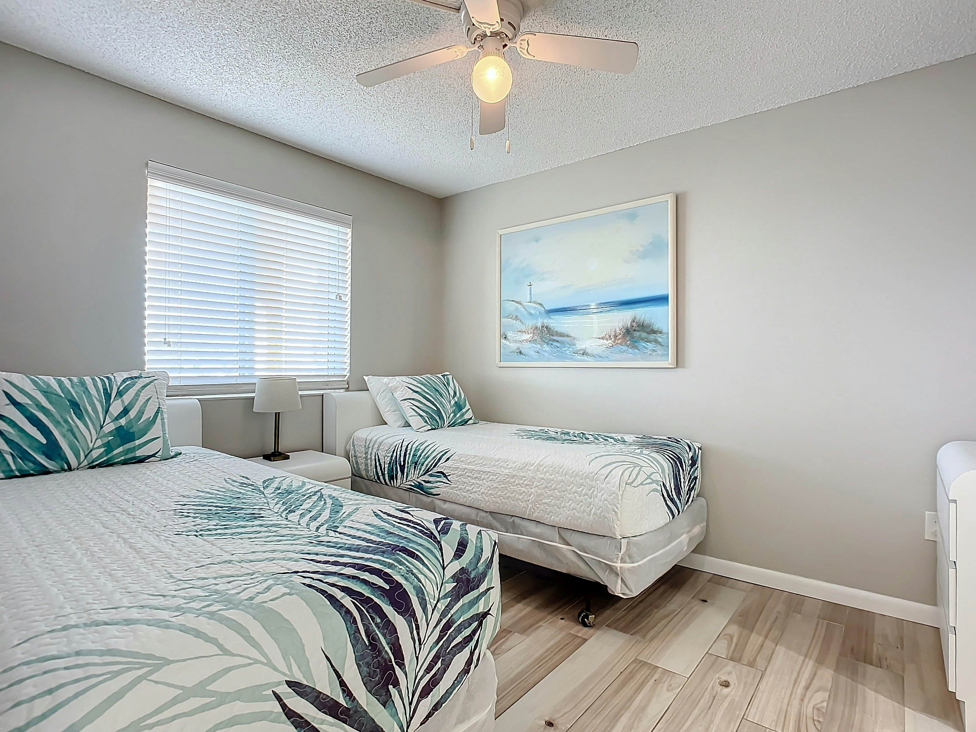 Oceania Beach Club 702