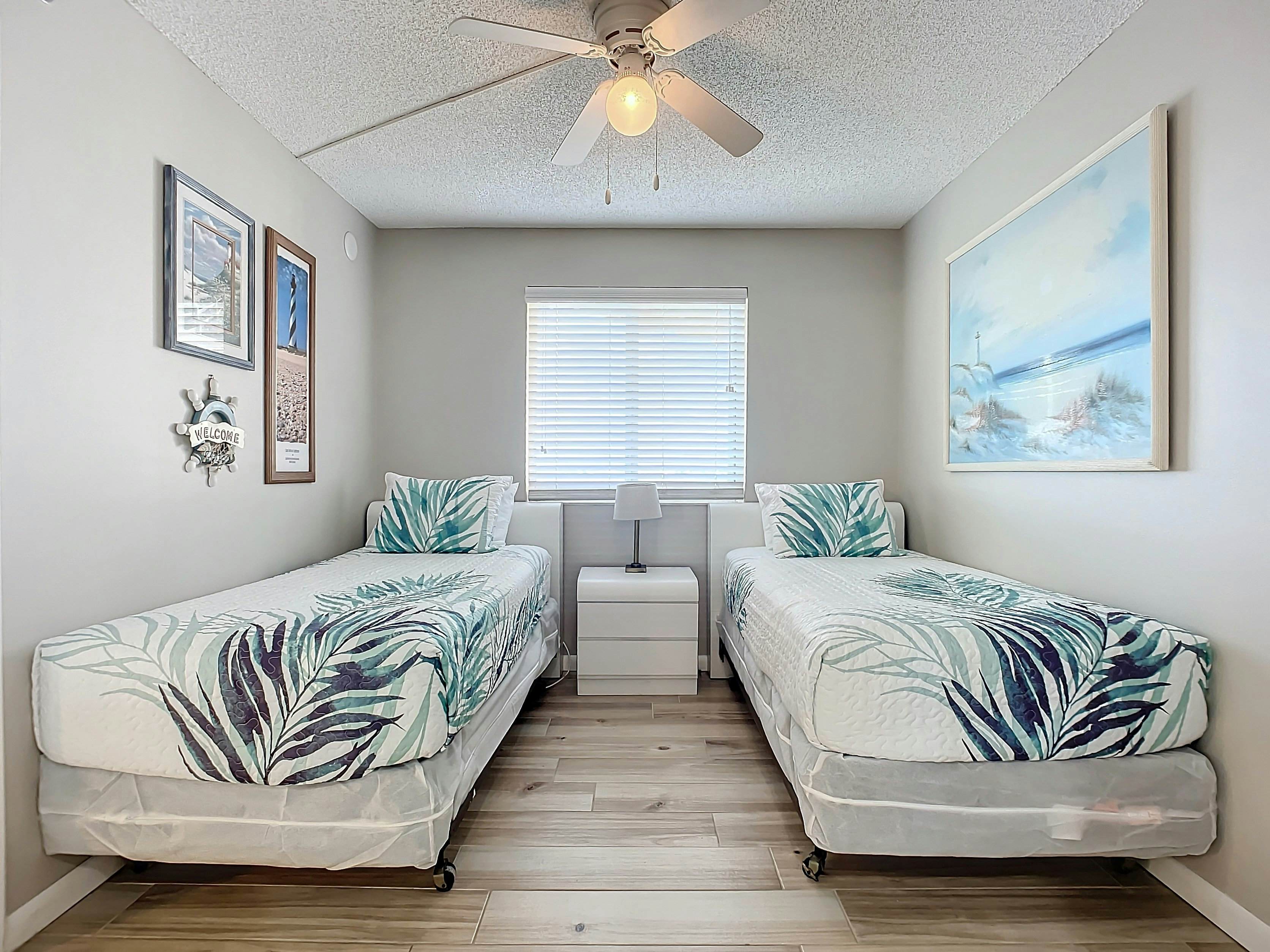 Oceania Beach Club 702