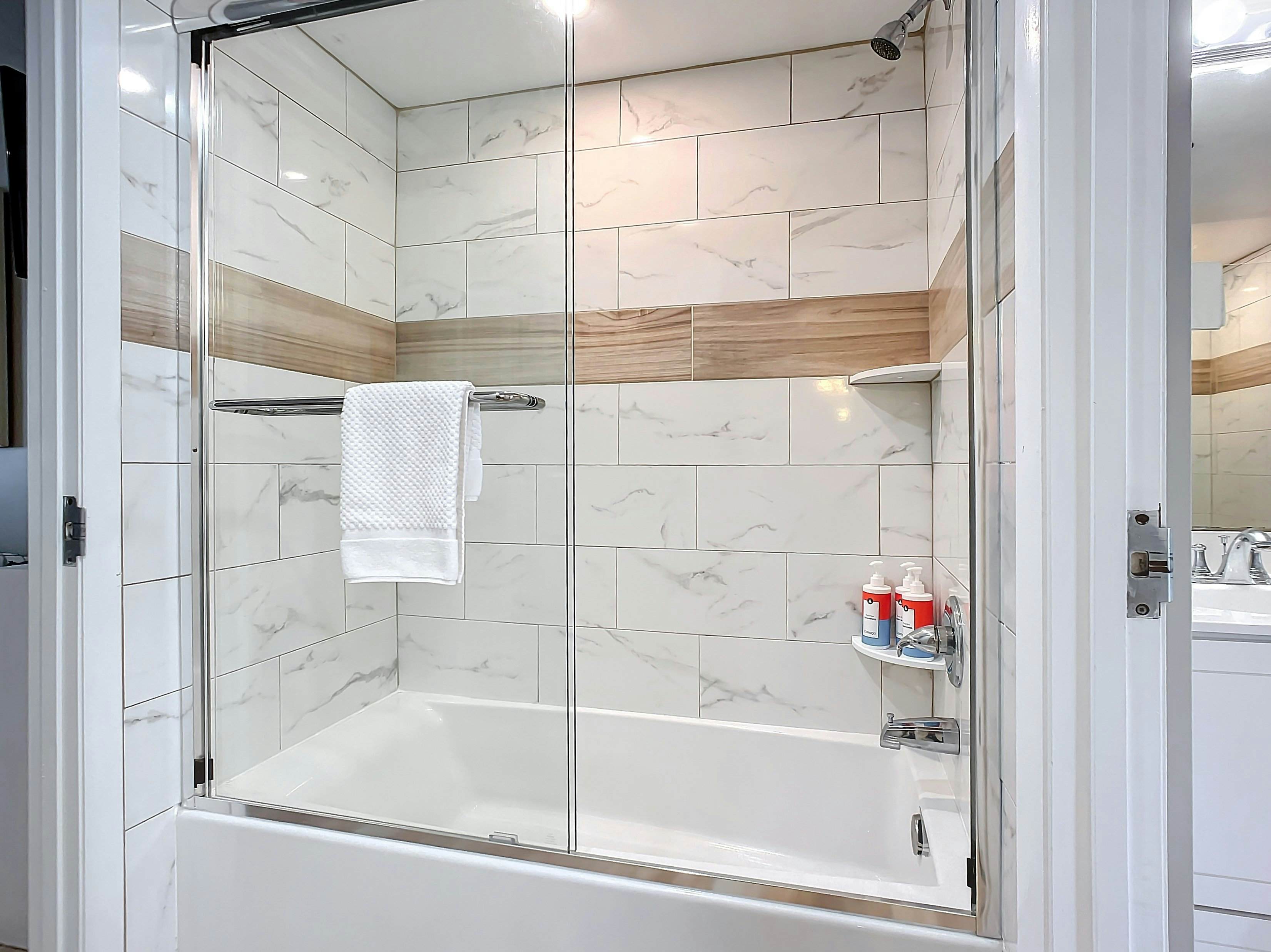 Oceania Beach Club 702