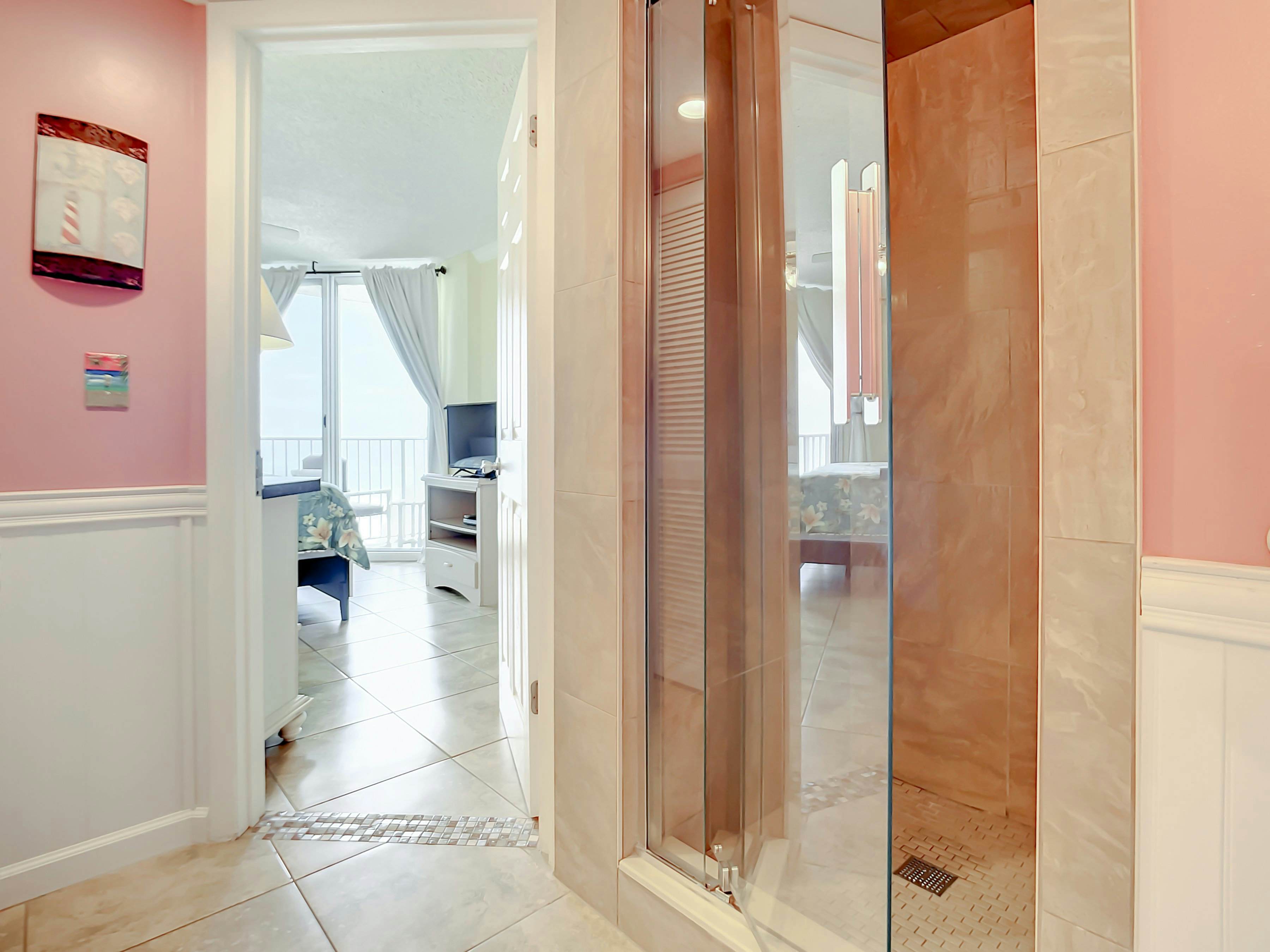 Oceania Beach Club 807