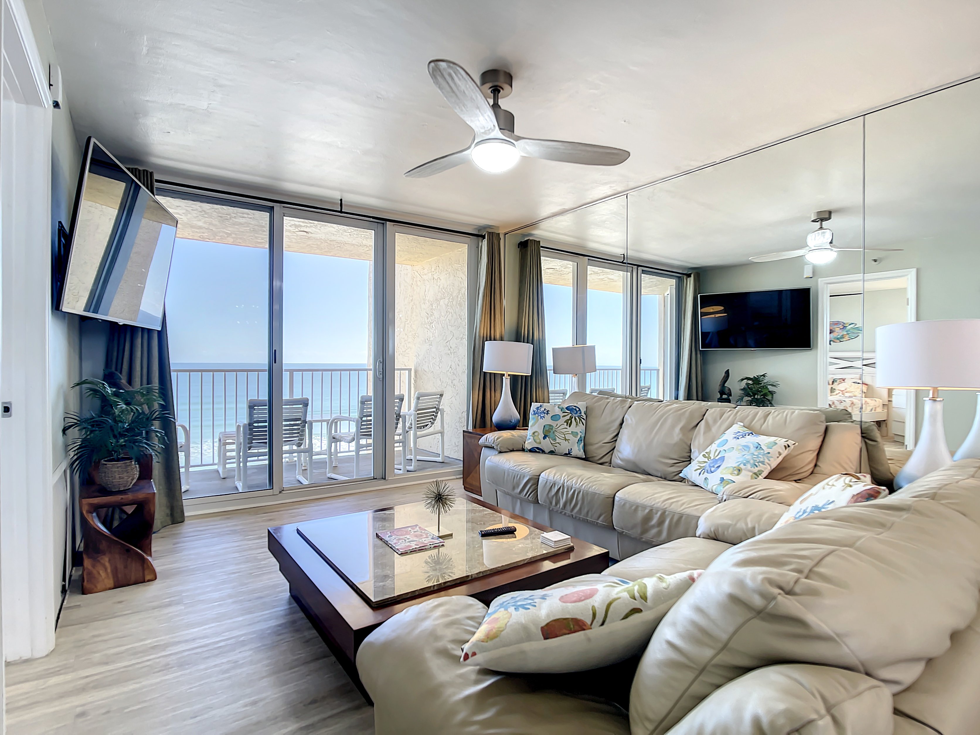 Oceanfront Balcony, Pool, BBQ, Steps to Flagler Ave
