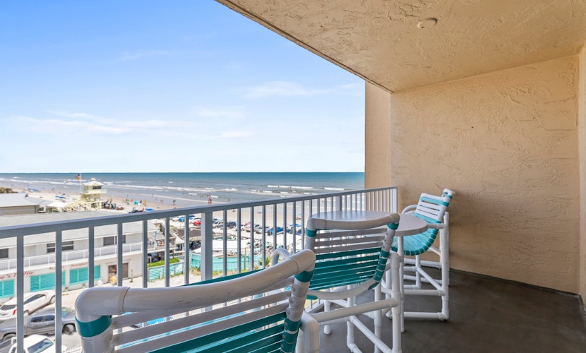 Beachfront Oceanview Condo - Walk to Flagler Ave
