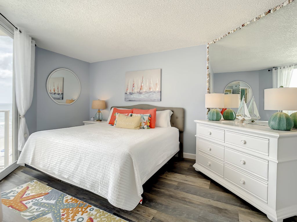 Oceanfront Condo with Pool, BBQ & Steps from Flagler Ave