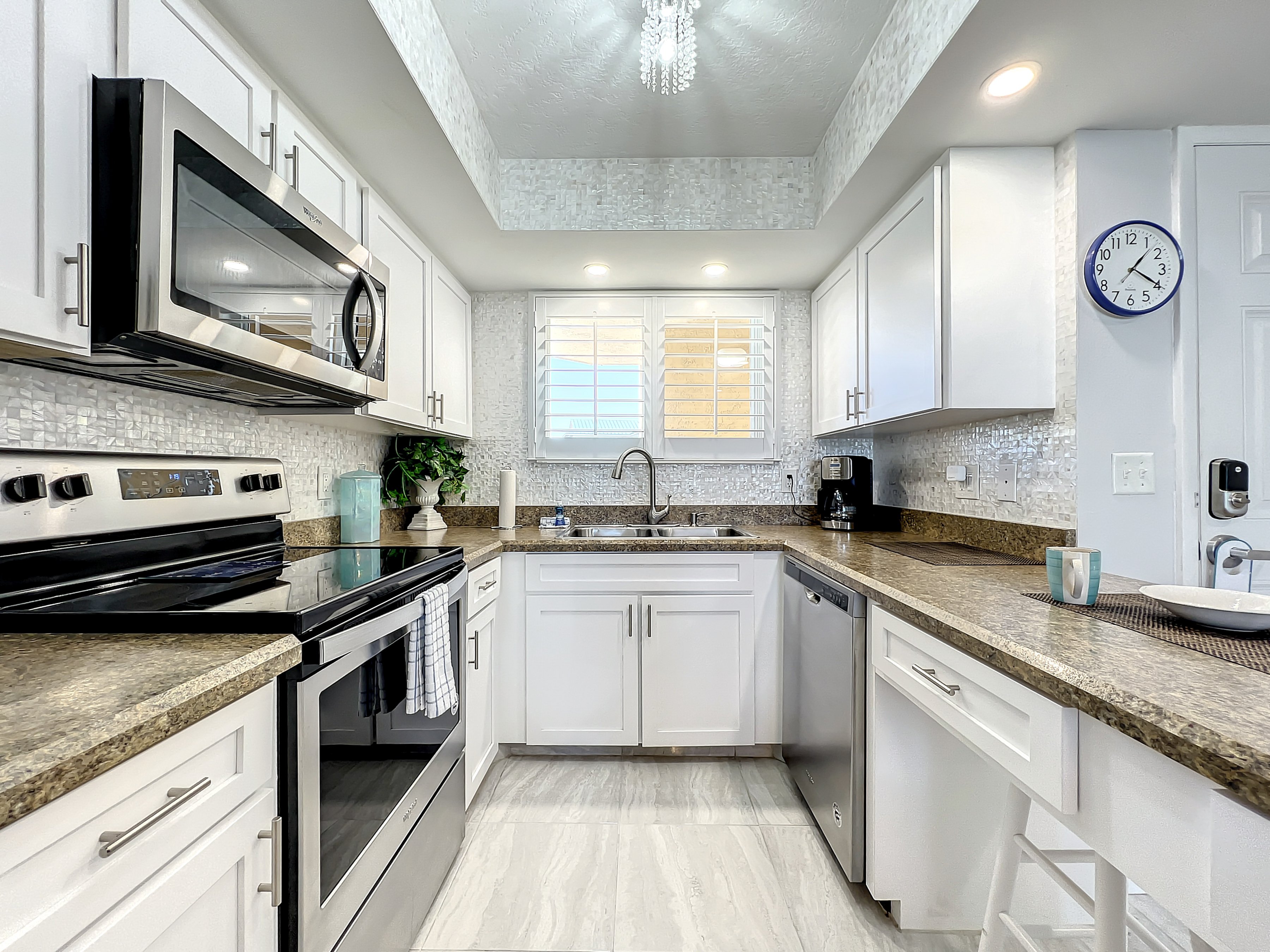 Bright Oceanview Condo • Steps to Sand & Flagler Dining Scene