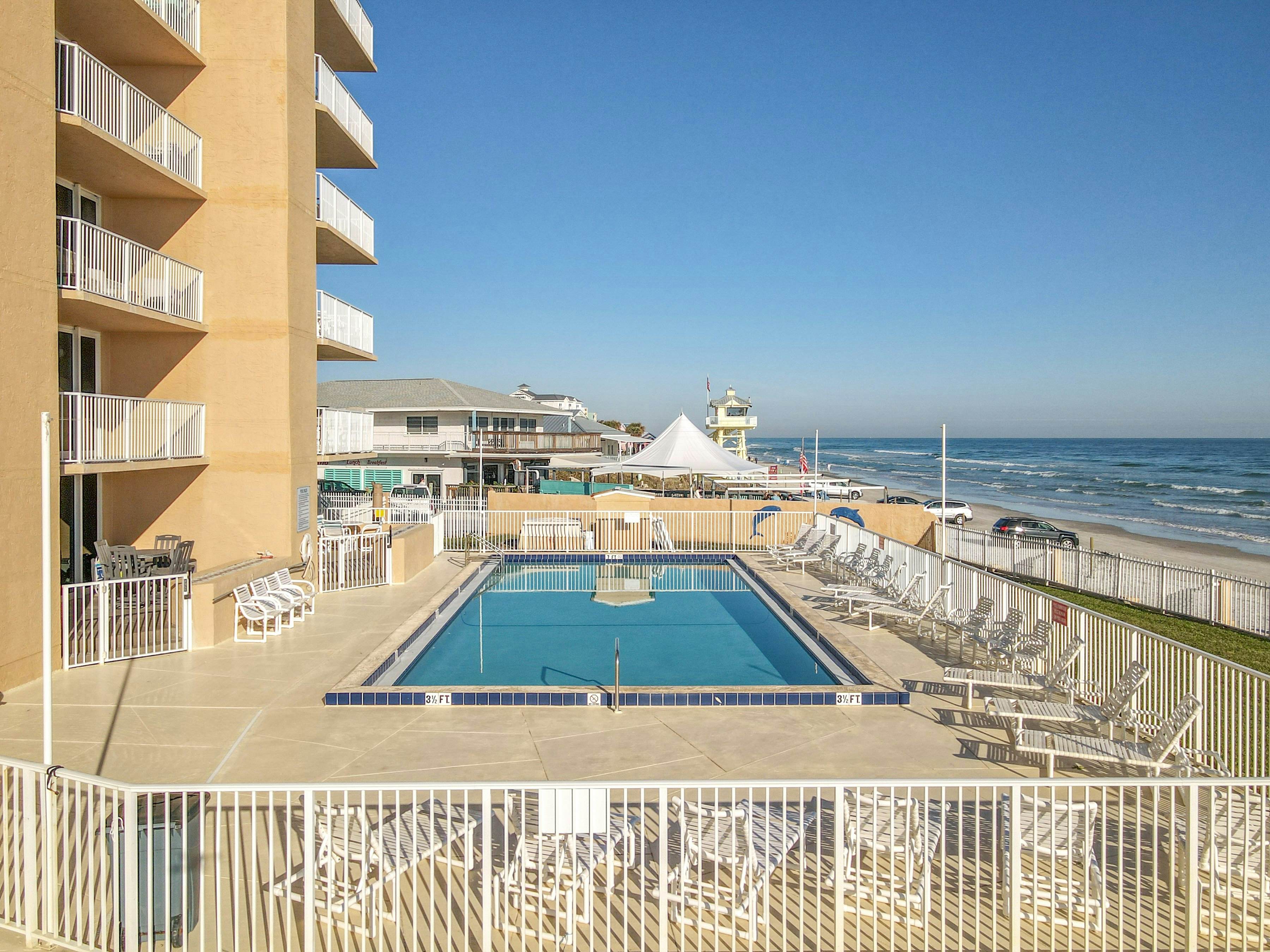 Oceania Beach Club 409