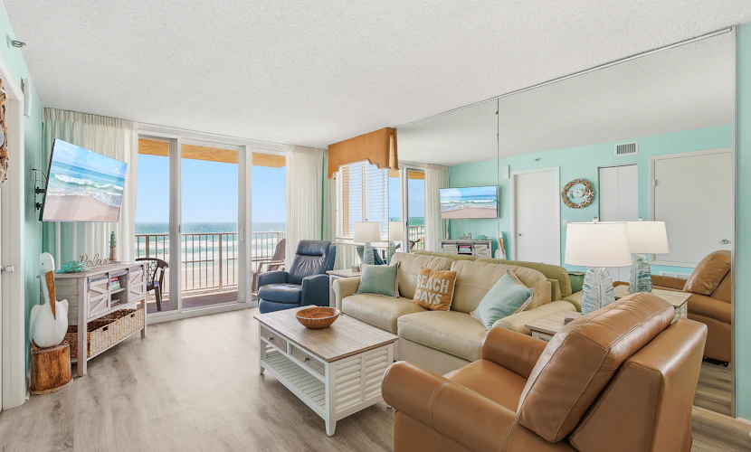 Oceanfront Condo - Beach, Pool & Steps to Flagler Ave