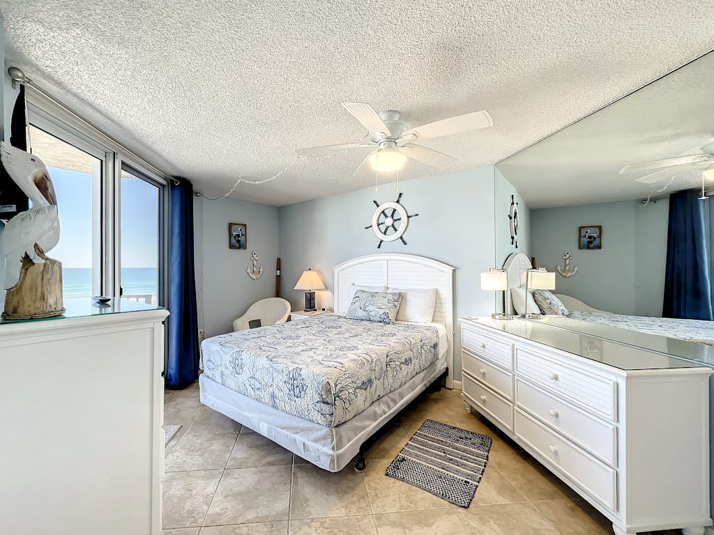 Beachfront, Pool, BBQ & Game room!  Extra Windows = More Light & More Views