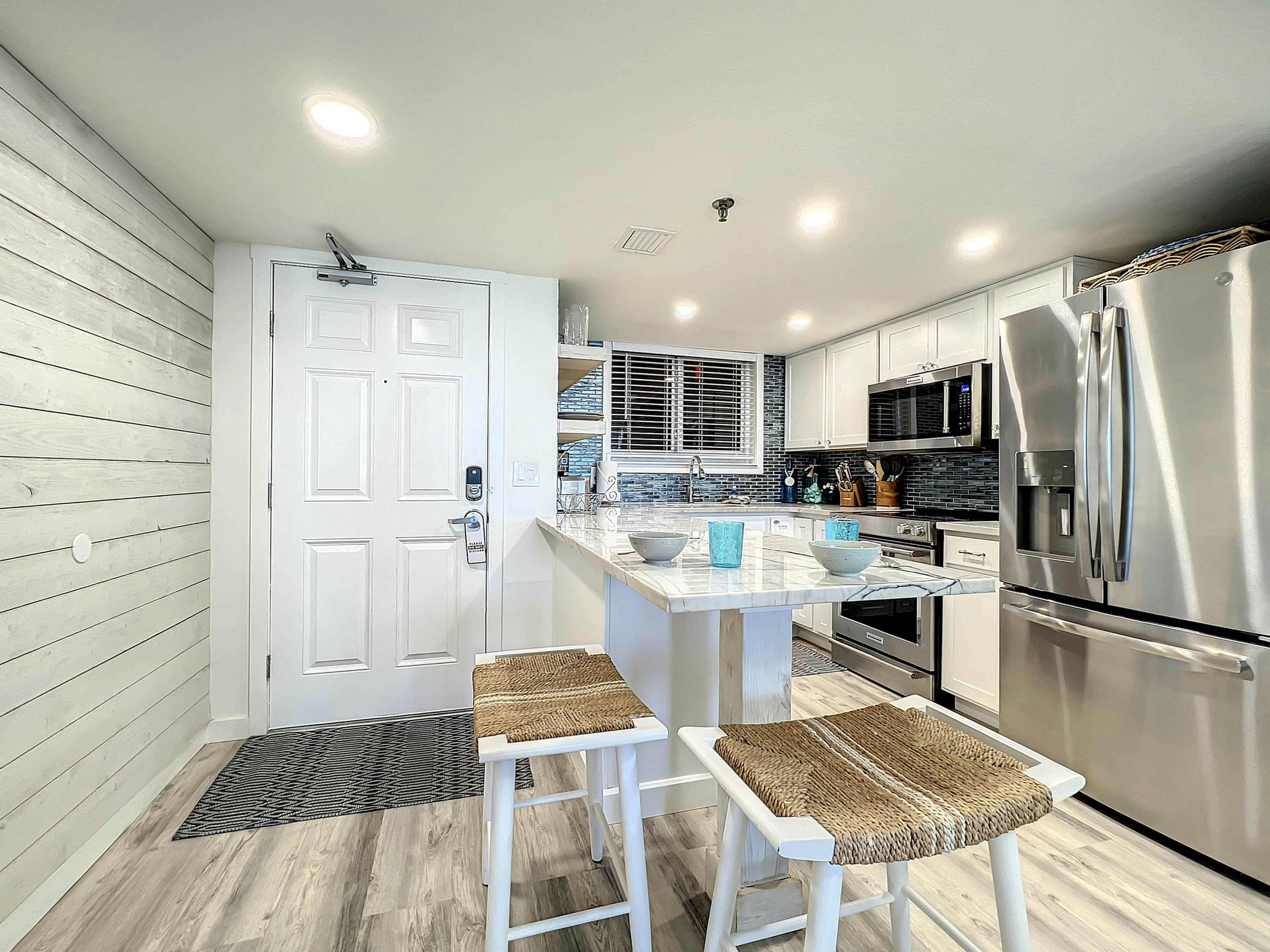 Oceania Beach Club 305