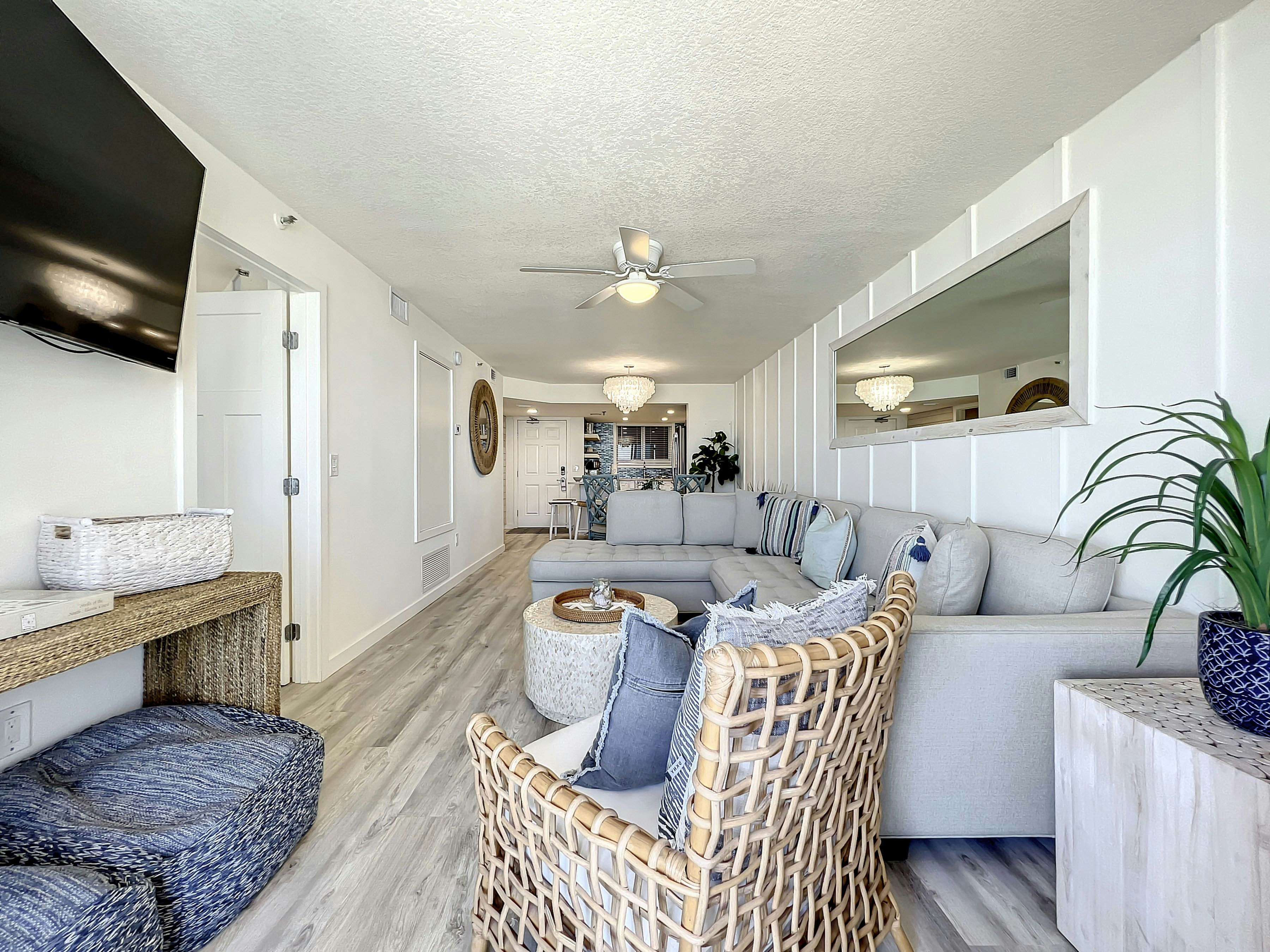 Oceania Beach Club 305