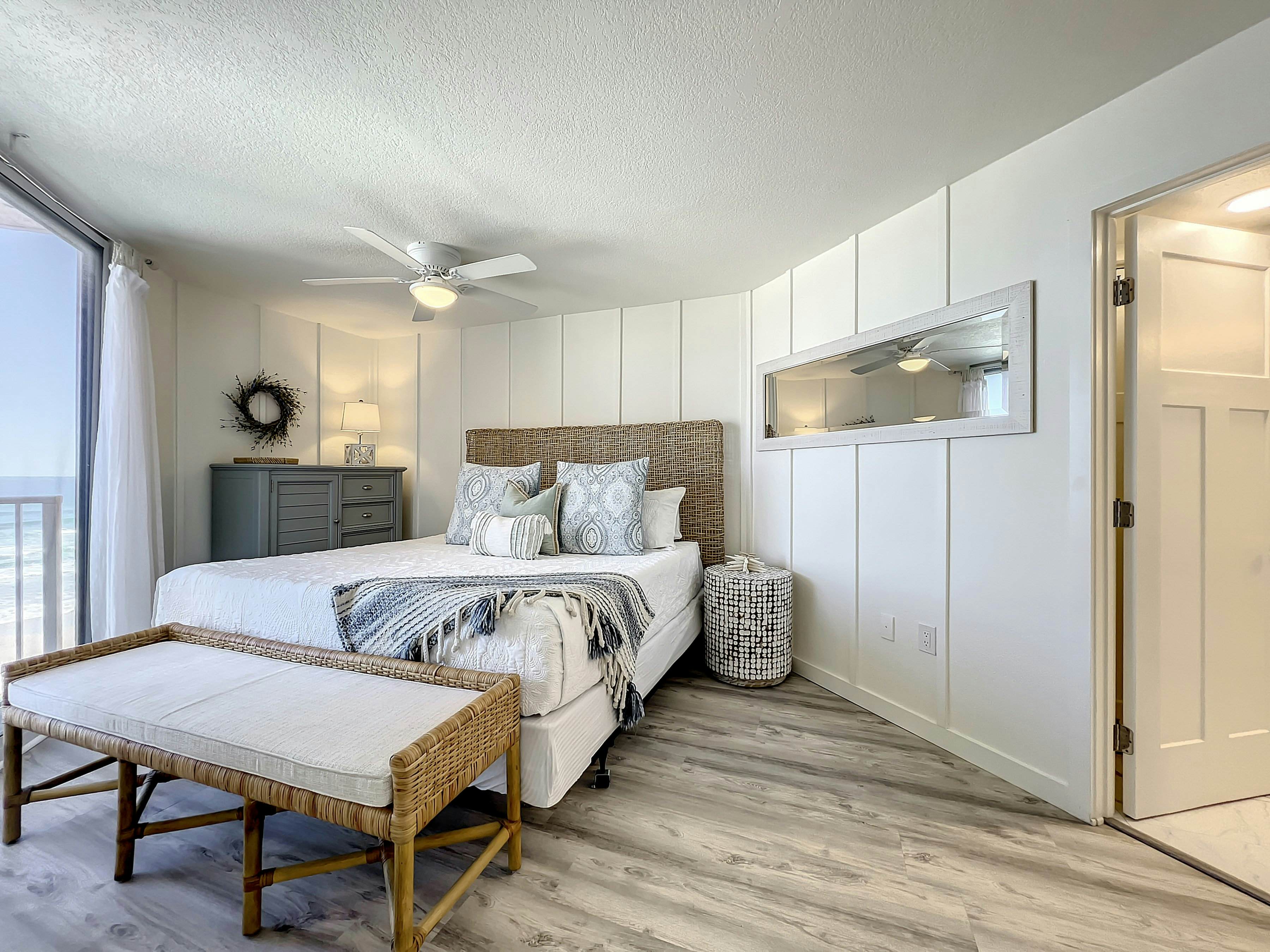 Oceania Beach Club 305