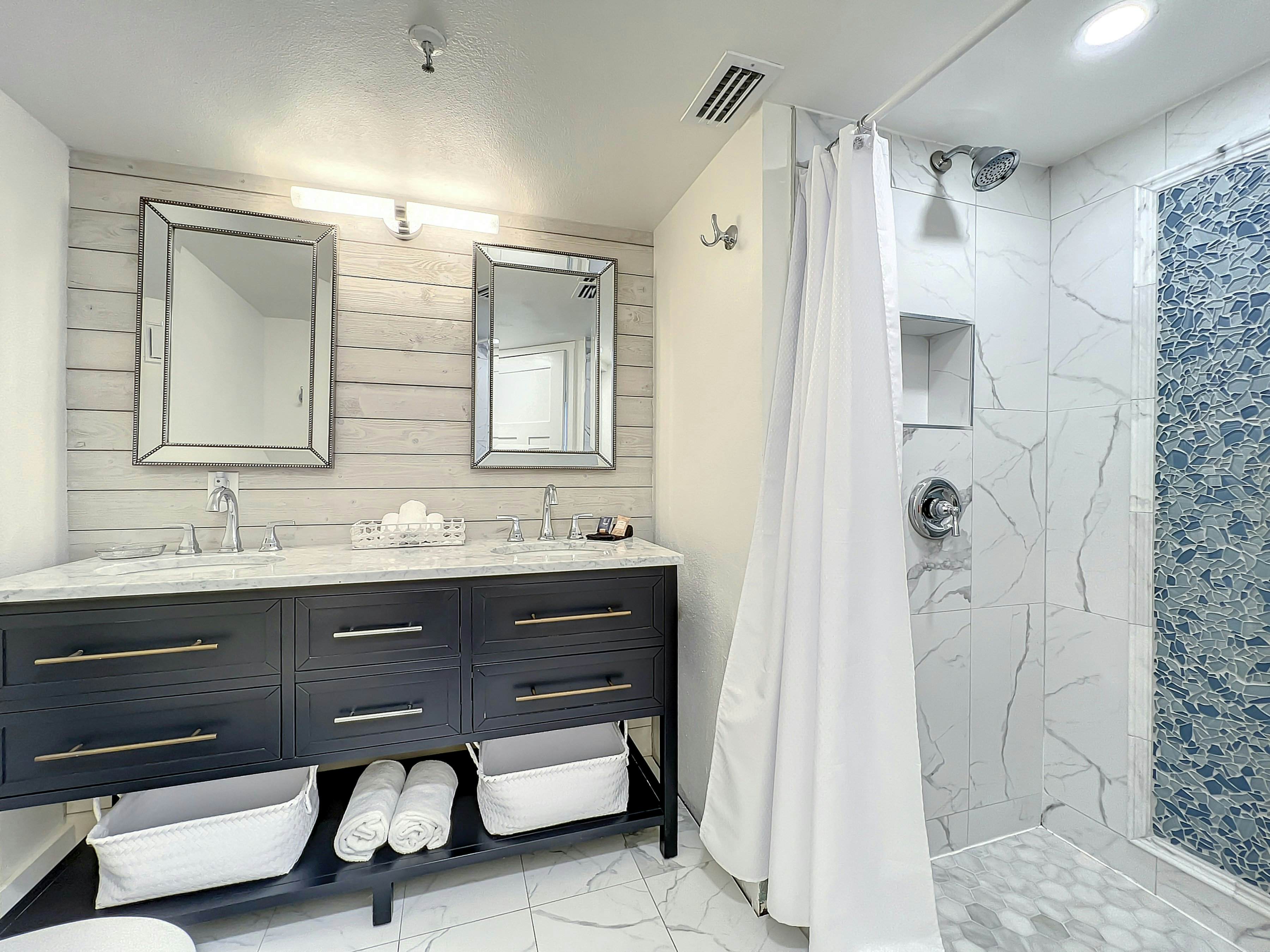 Oceania Beach Club 305