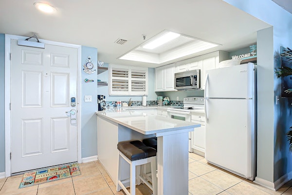 Updated 2BR oceanfront condo with balcony & pool