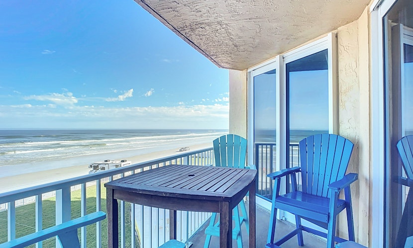 Updated 2BR oceanfront condo with balcony & pool