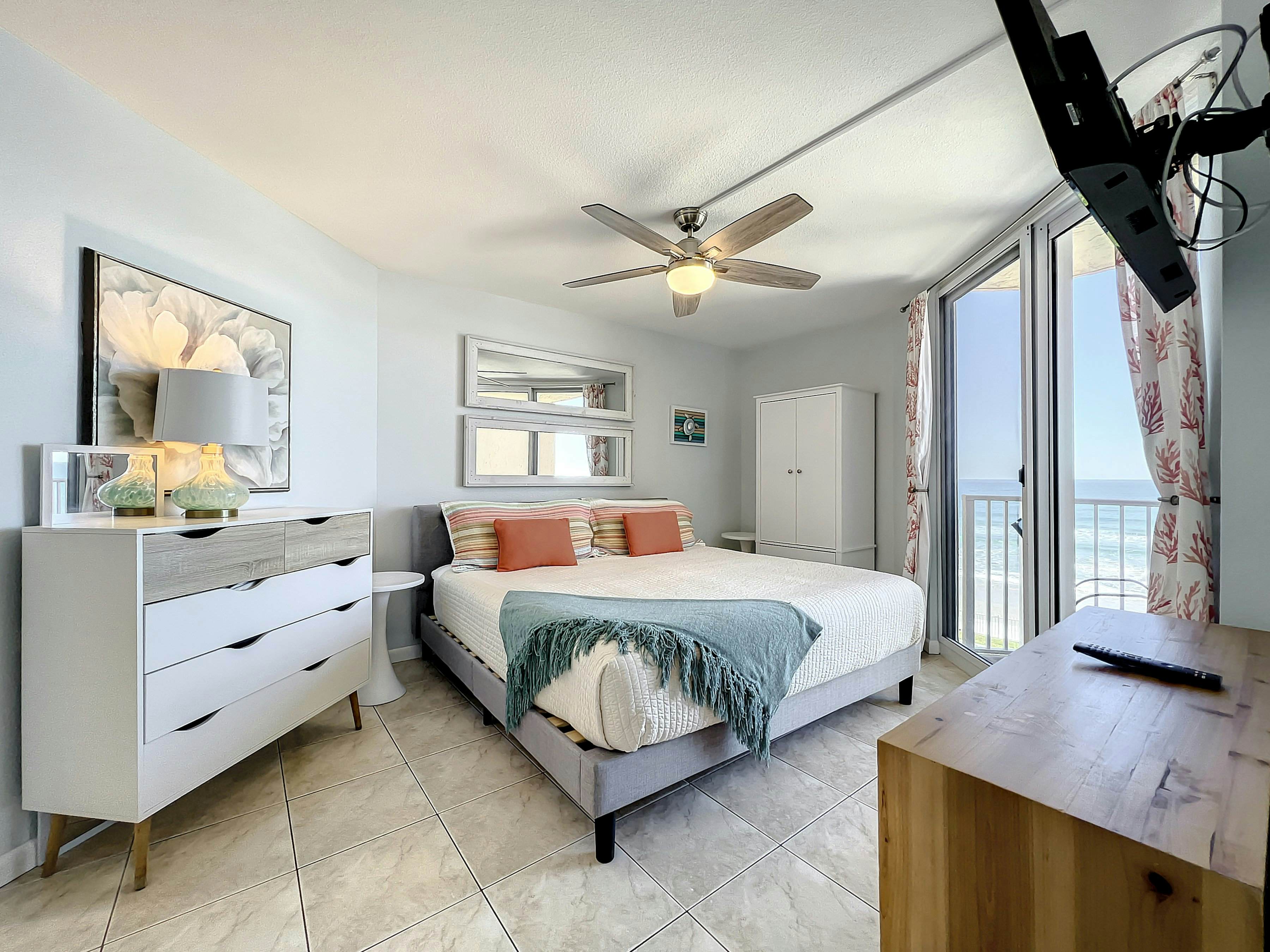 Oceania Beach Club 303