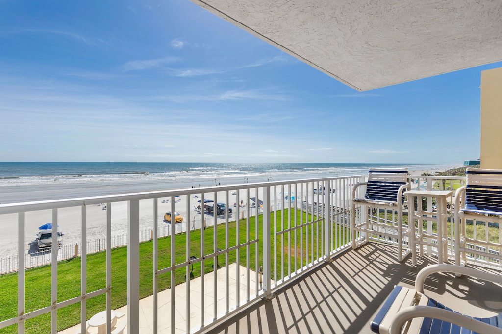 Oceania Beach Club 301