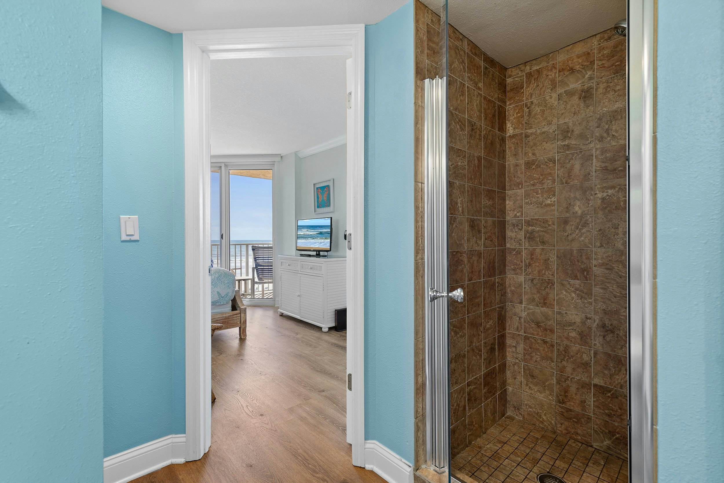 Oceania Beach Club 301