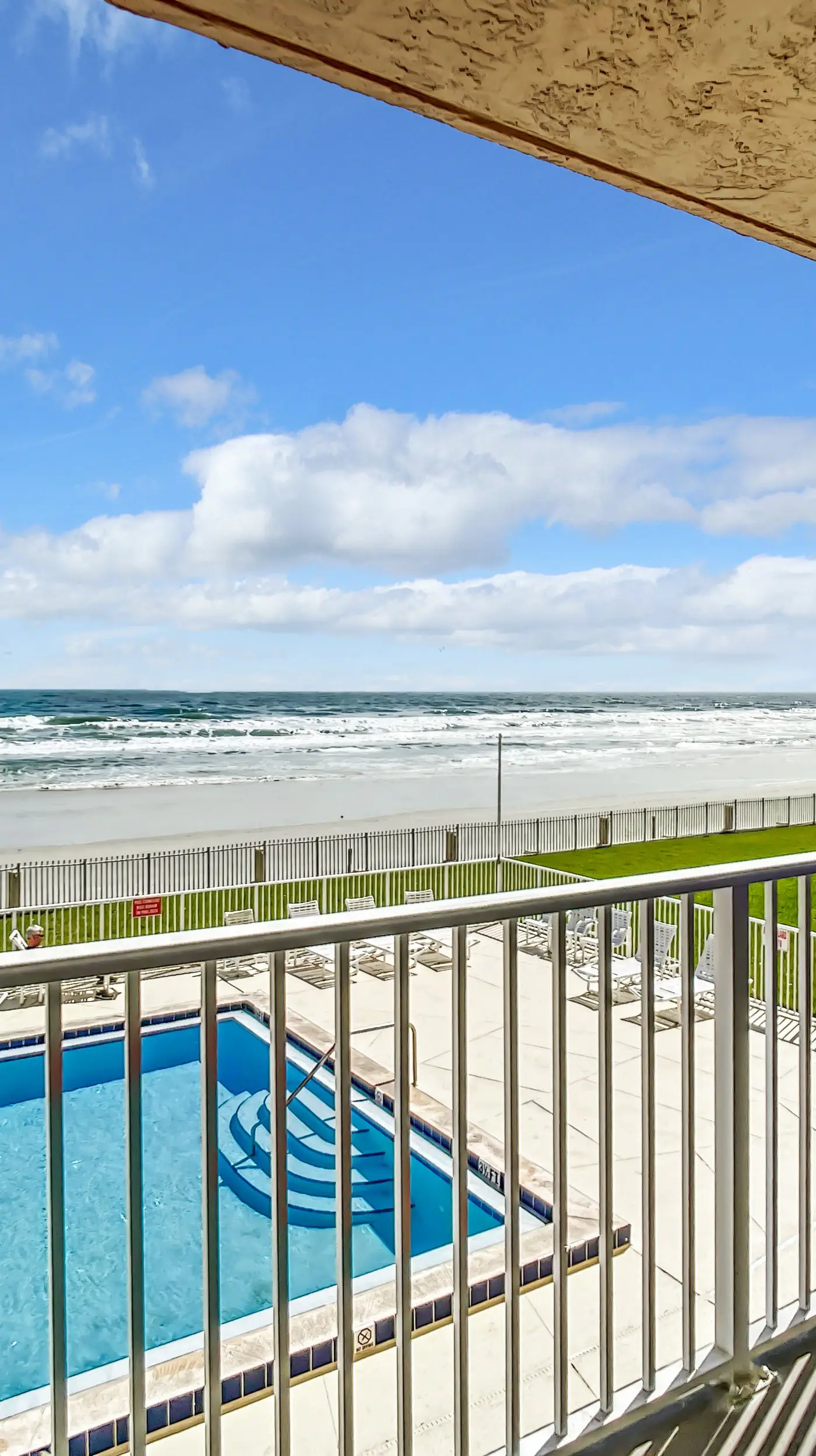 Oceania Beach Club 205