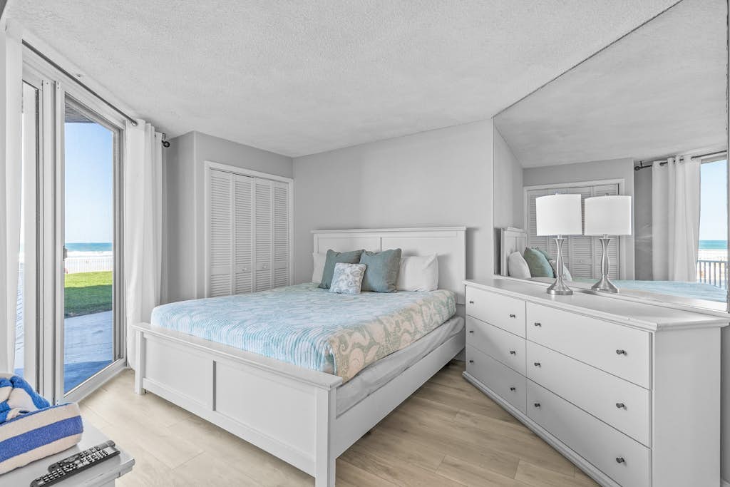 Updated Ground Floor OceanFront Condo, Walk to Flagler Ave