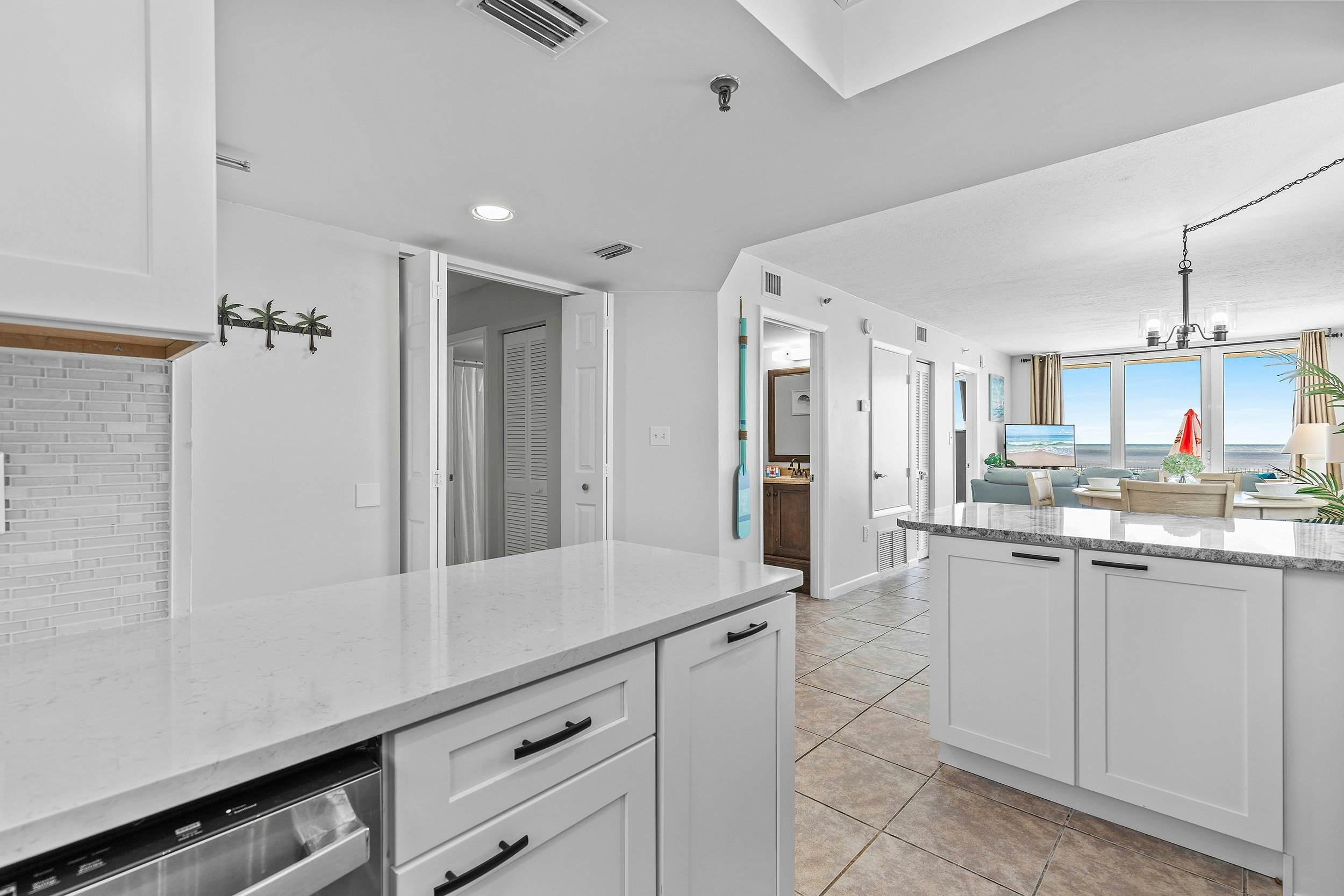 Oceania Beach Club 101