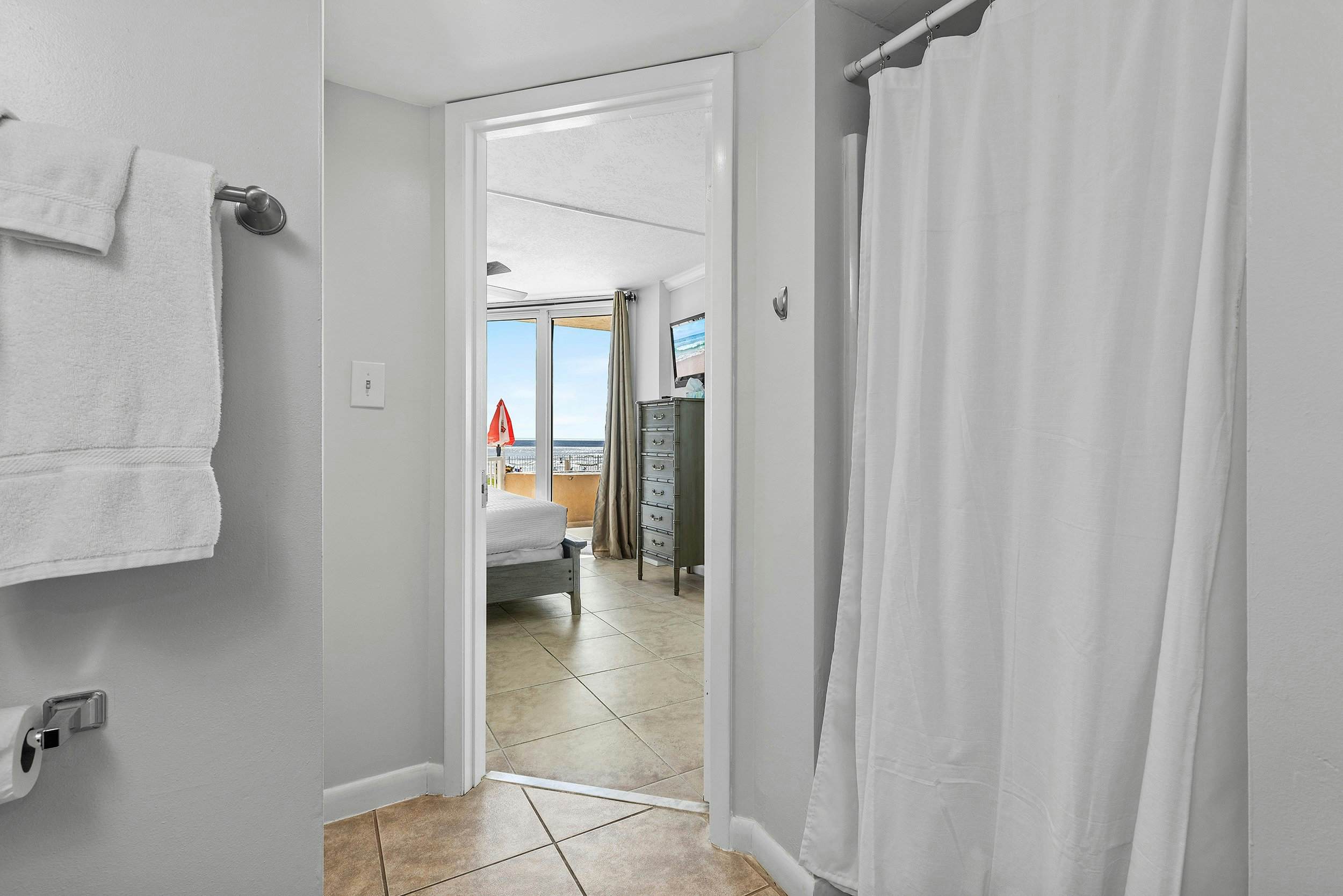 Oceania Beach Club 101