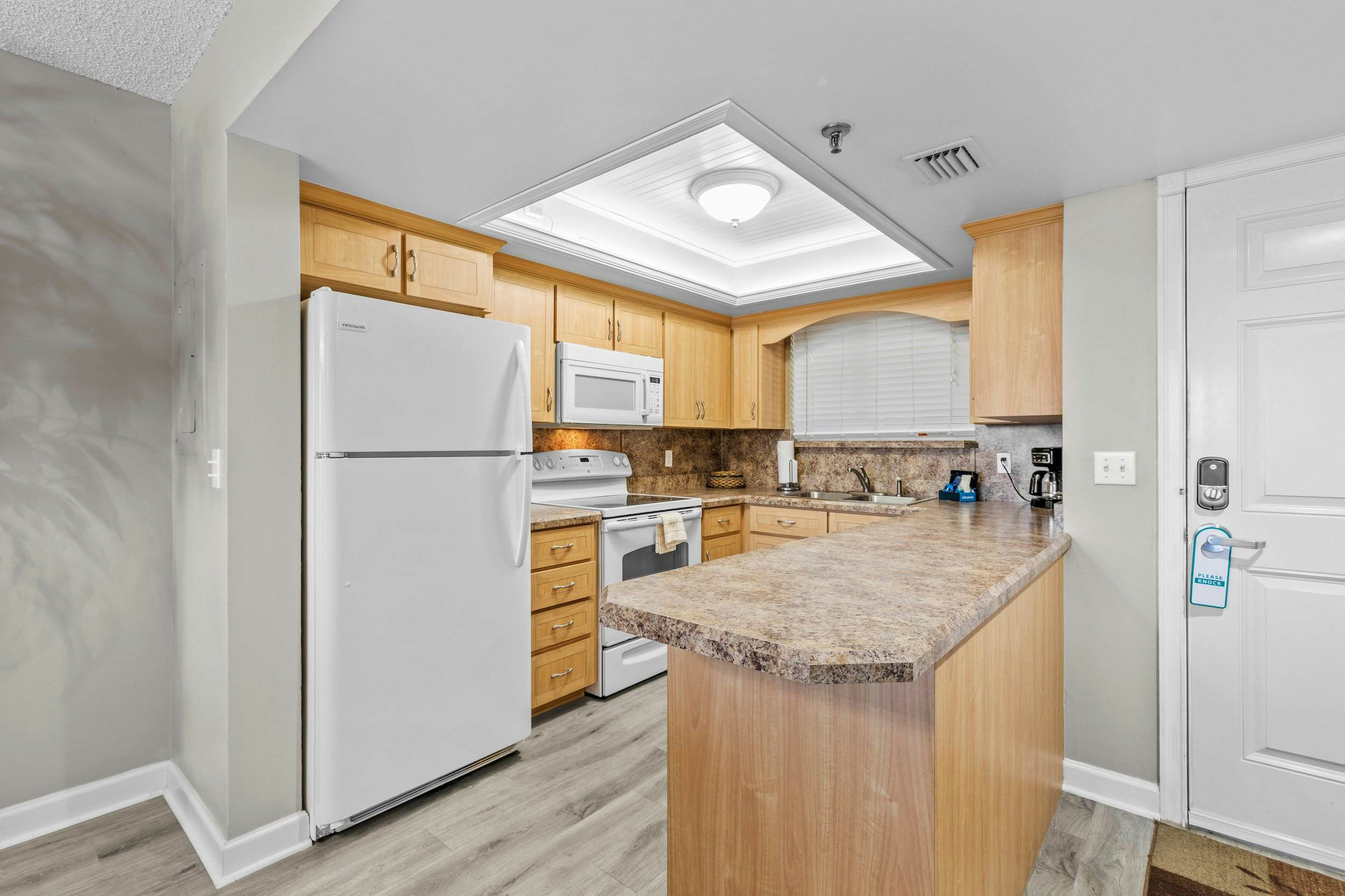 Oceania Beach Club 207