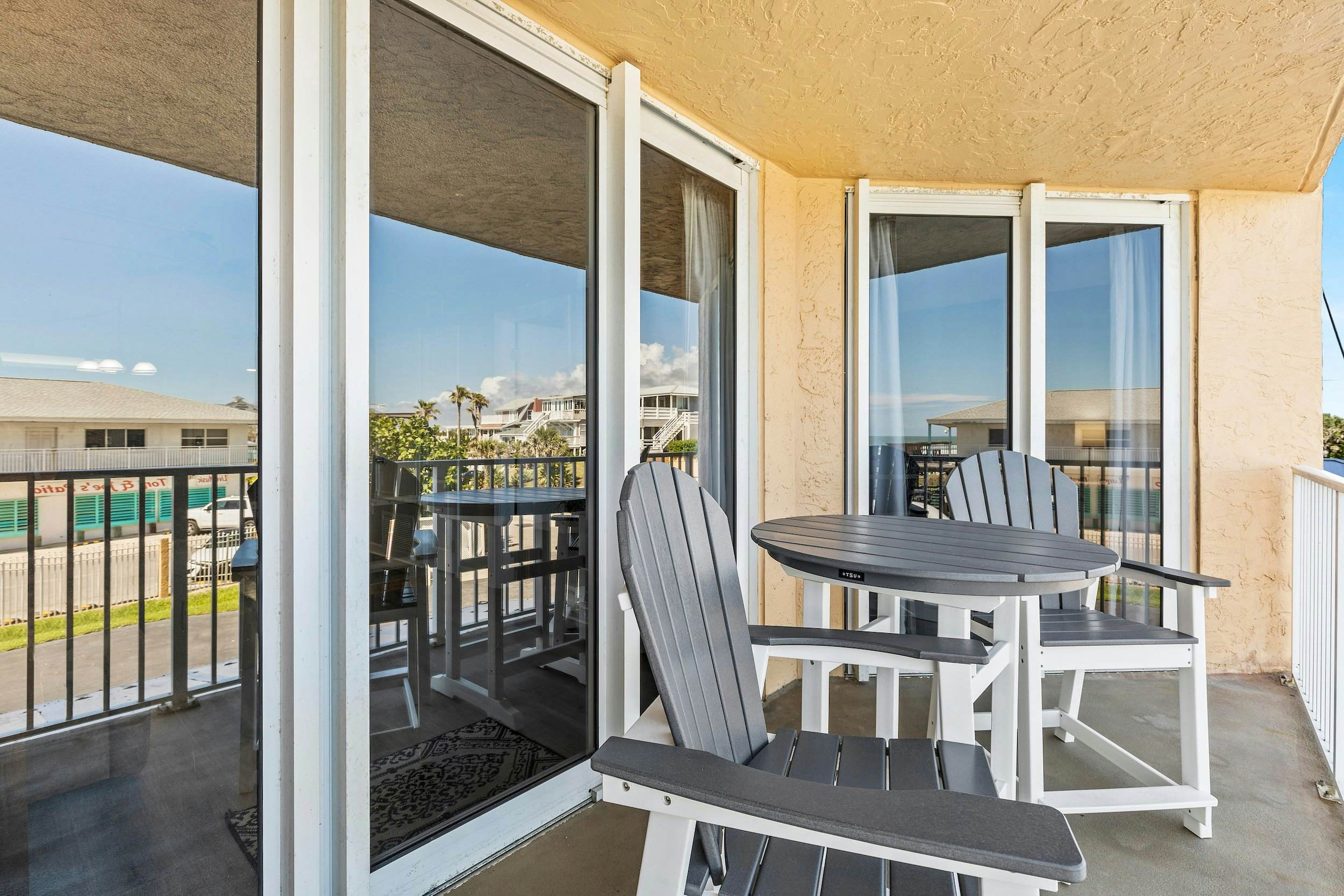 Oceania Beach Club 207