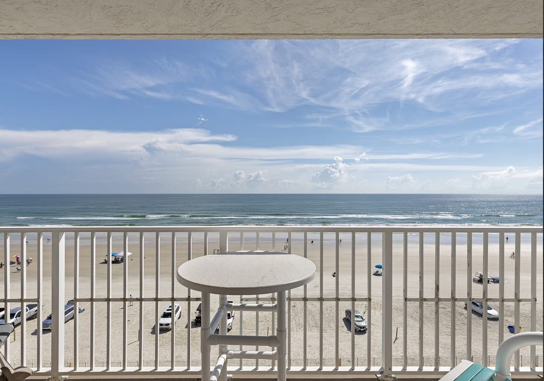 Oceania Beach Club 601