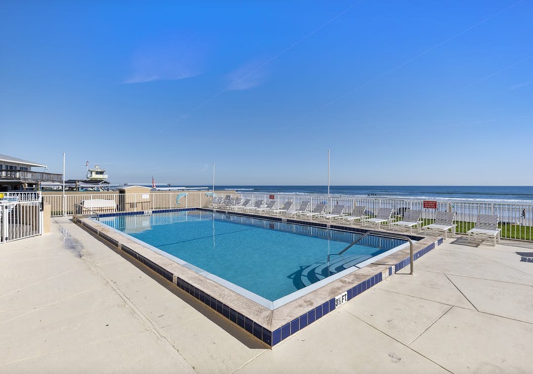 Oceania Beach Club 601