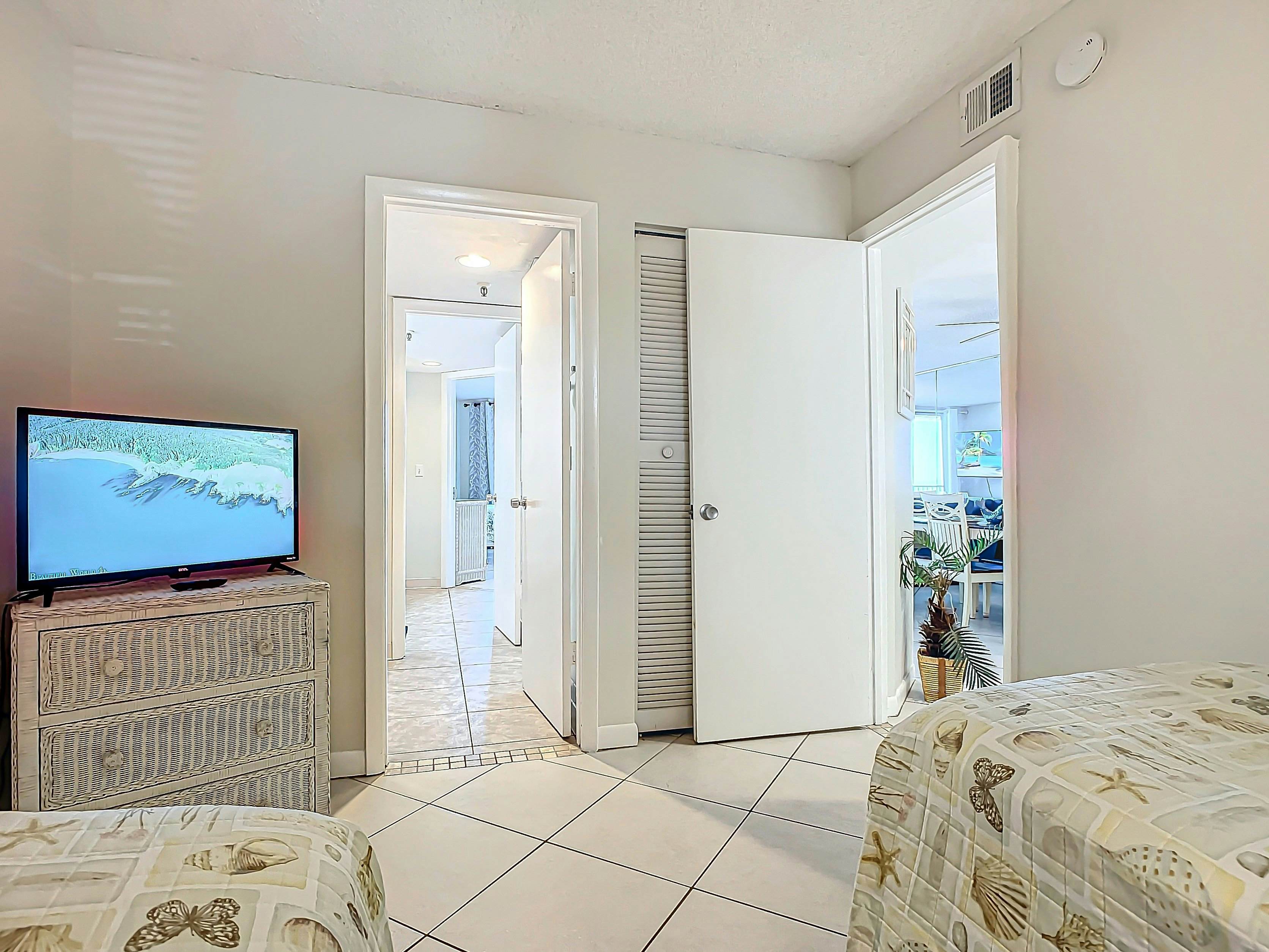 Oceania Beach Club 203