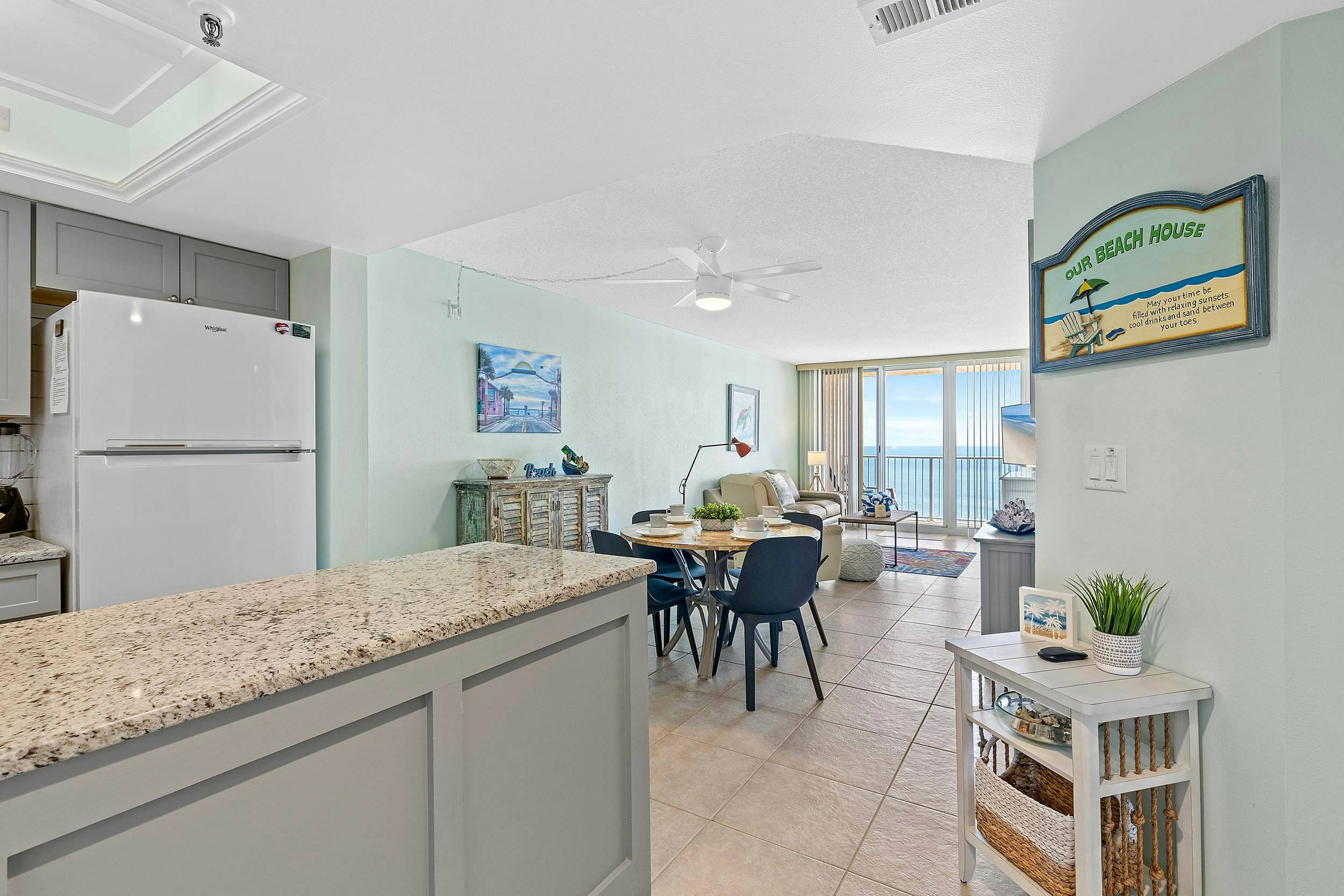 Oceania Beach Club 704